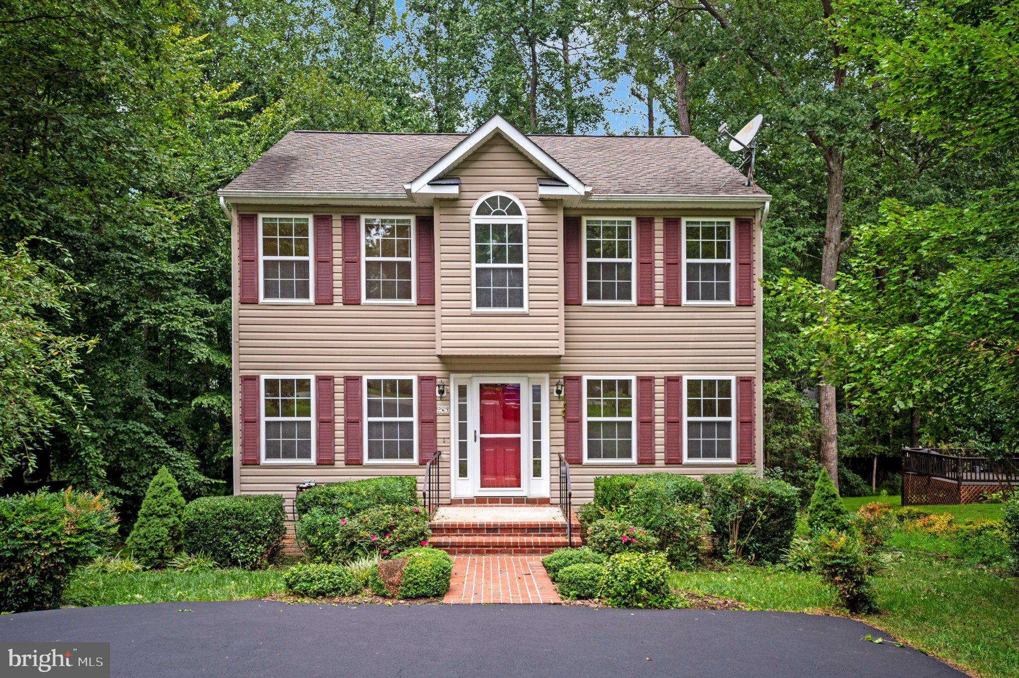 763 CANTERBURY DRIVE