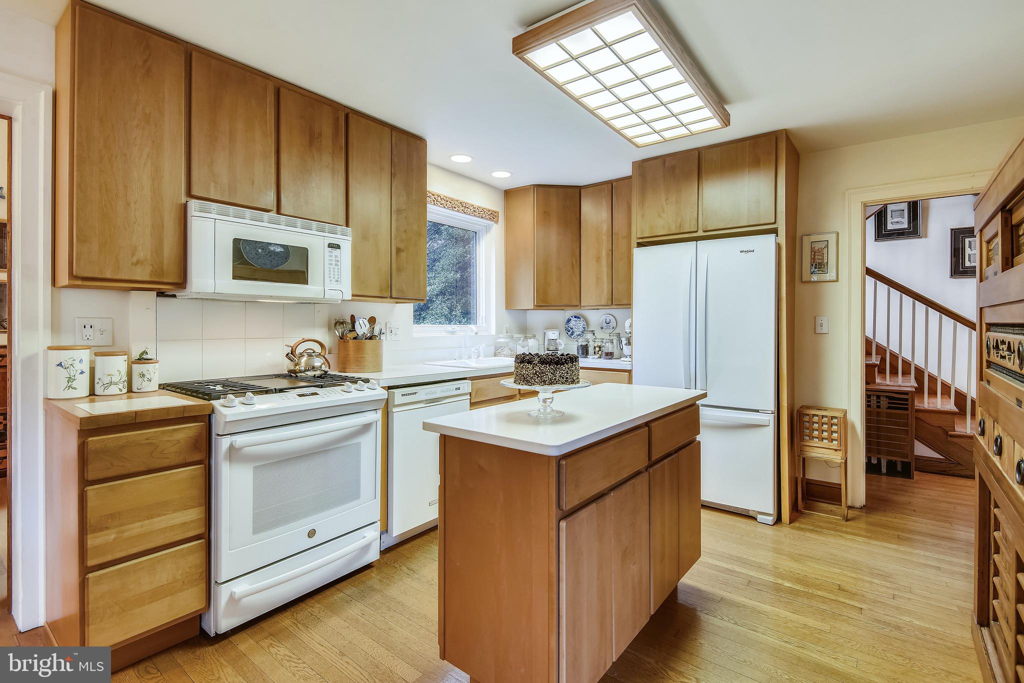 WAVERLY HILLS - Residential