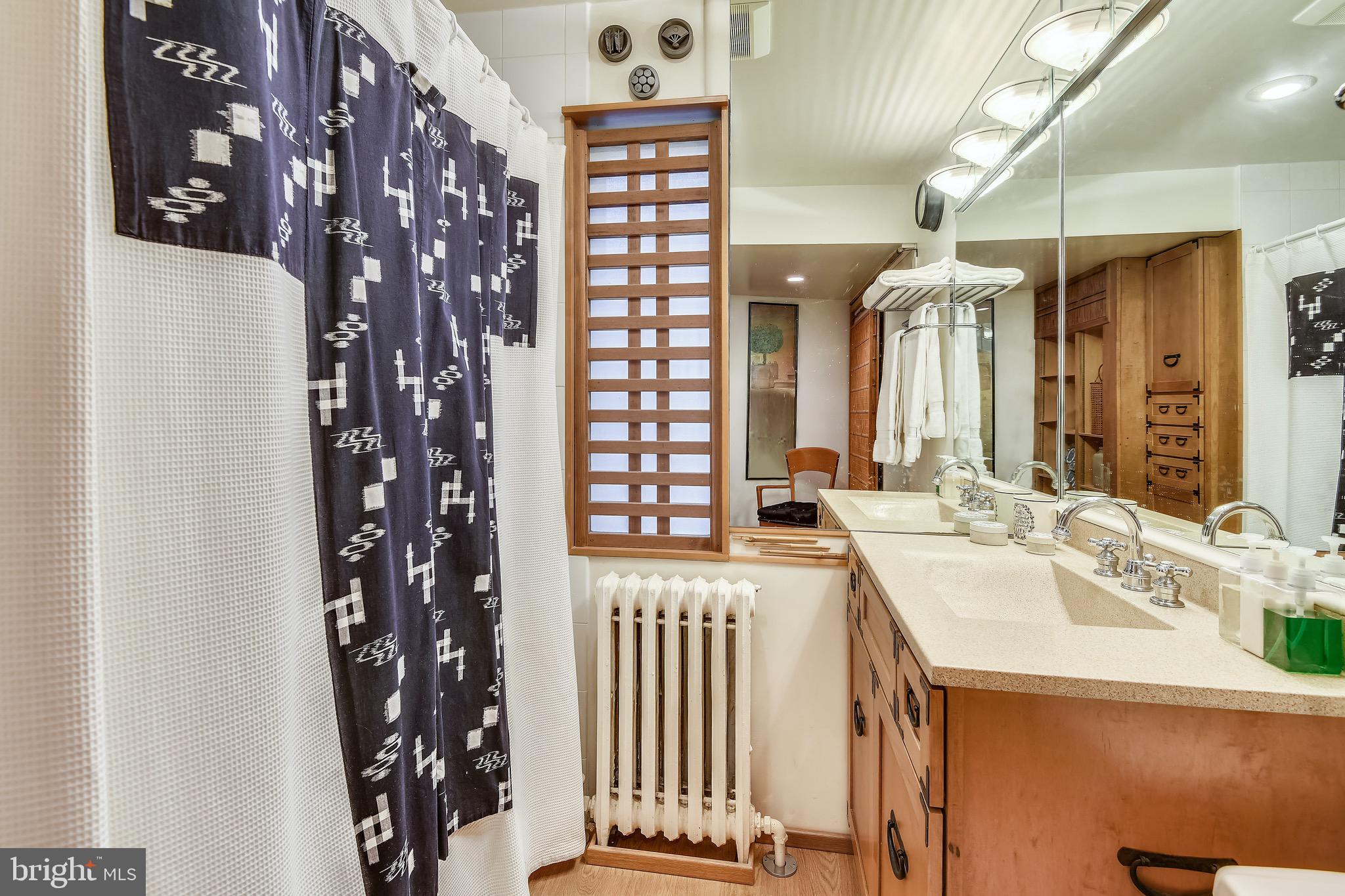 WAVERLY HILLS - Residential