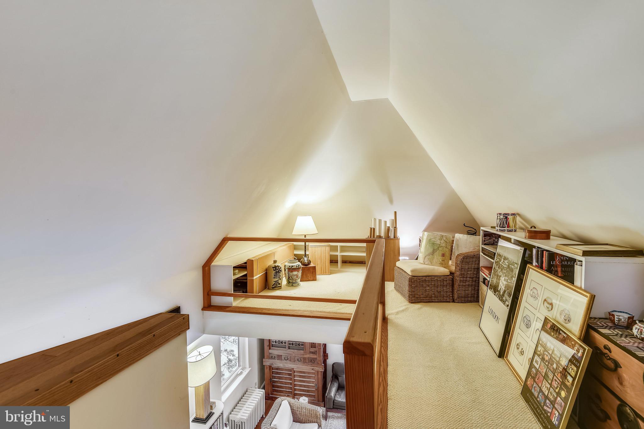 WAVERLY HILLS - Residential