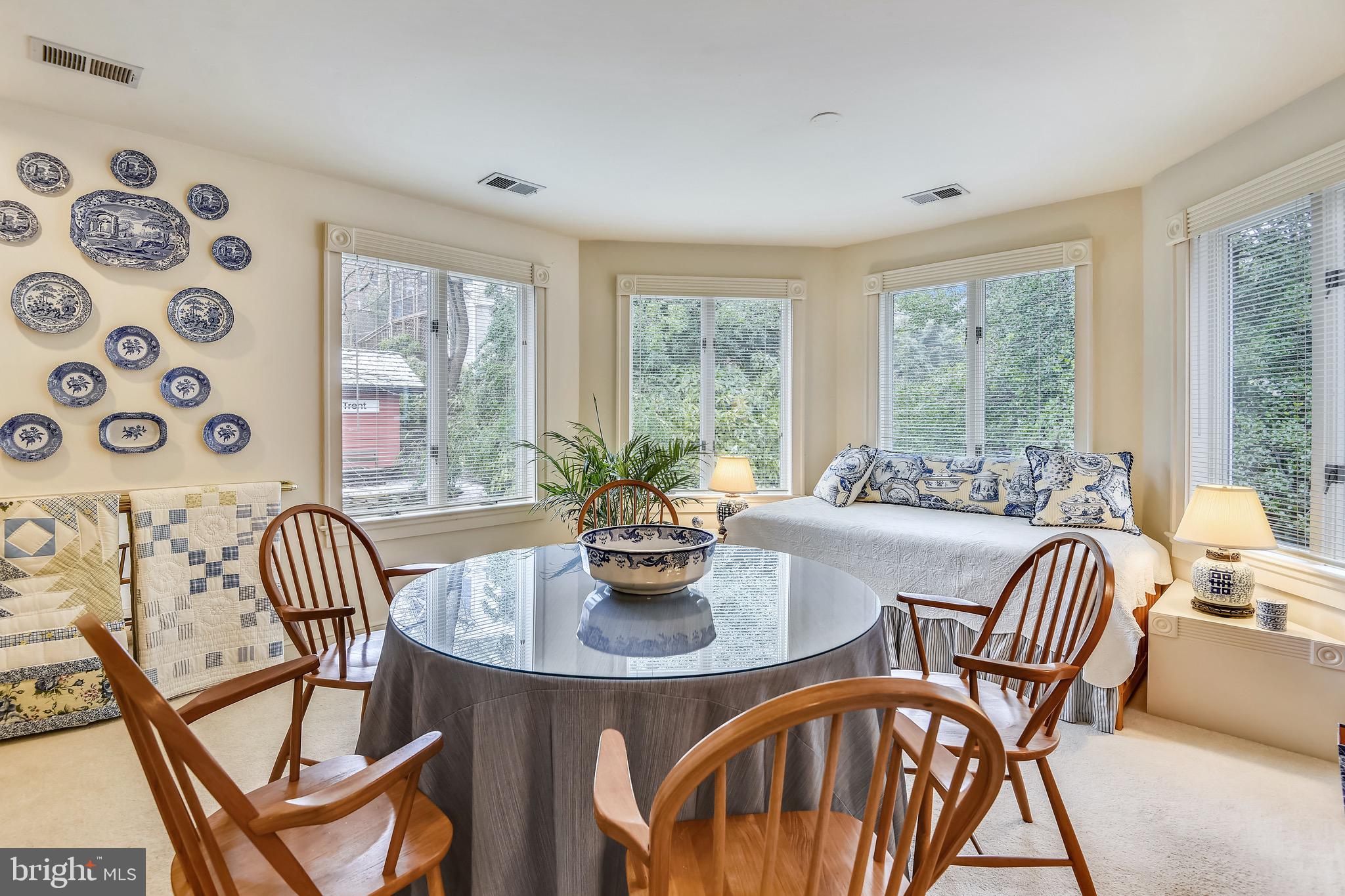 WAVERLY HILLS - Residential