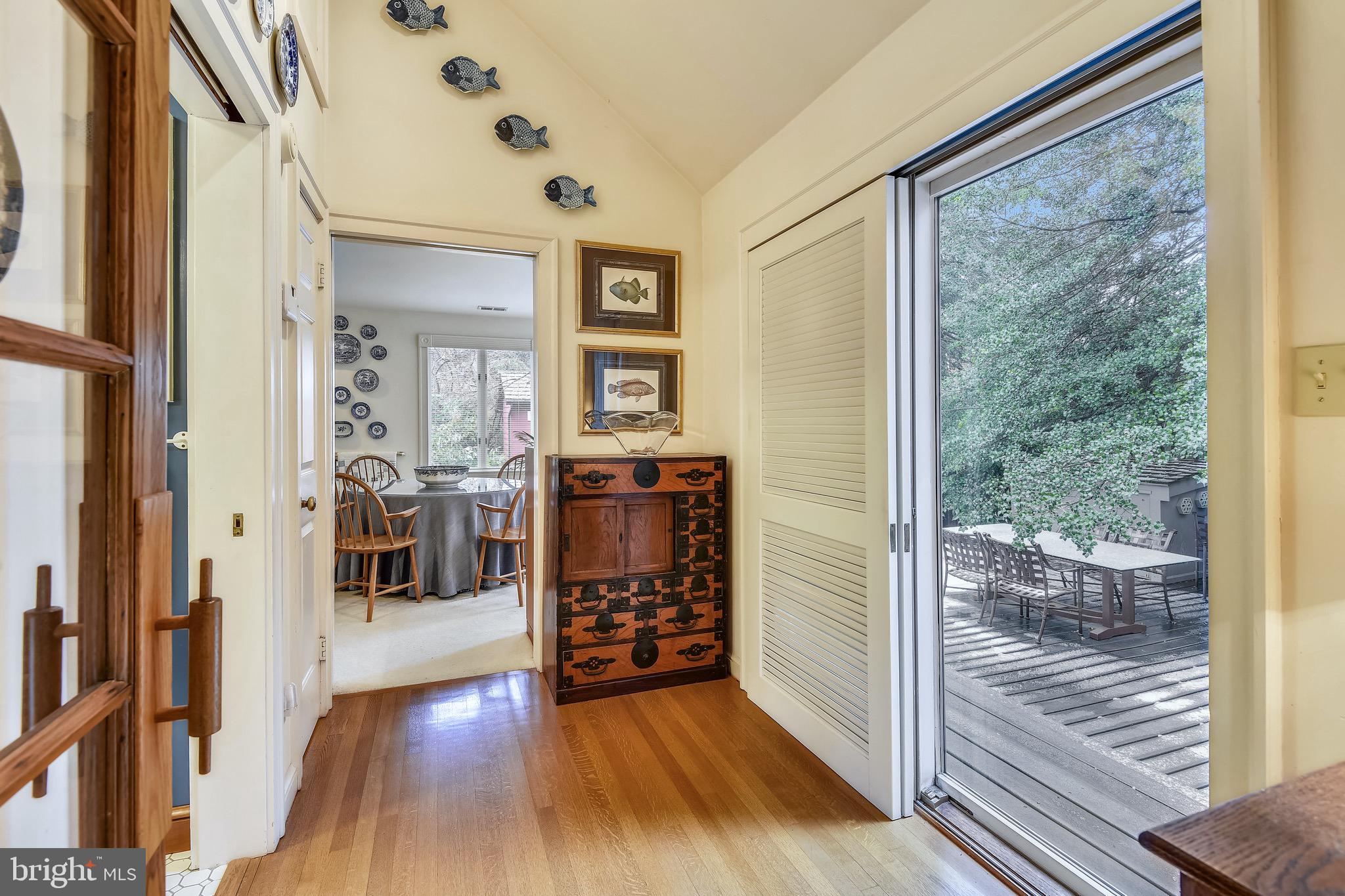 WAVERLY HILLS - Residential