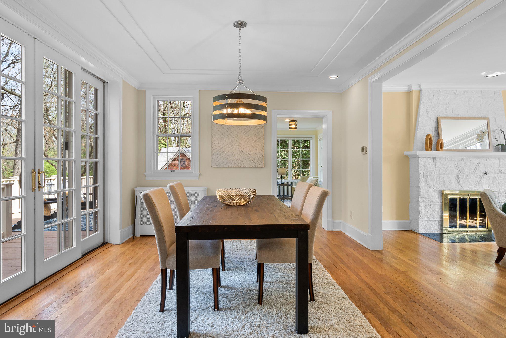 WOODSIDE PARK - Residential