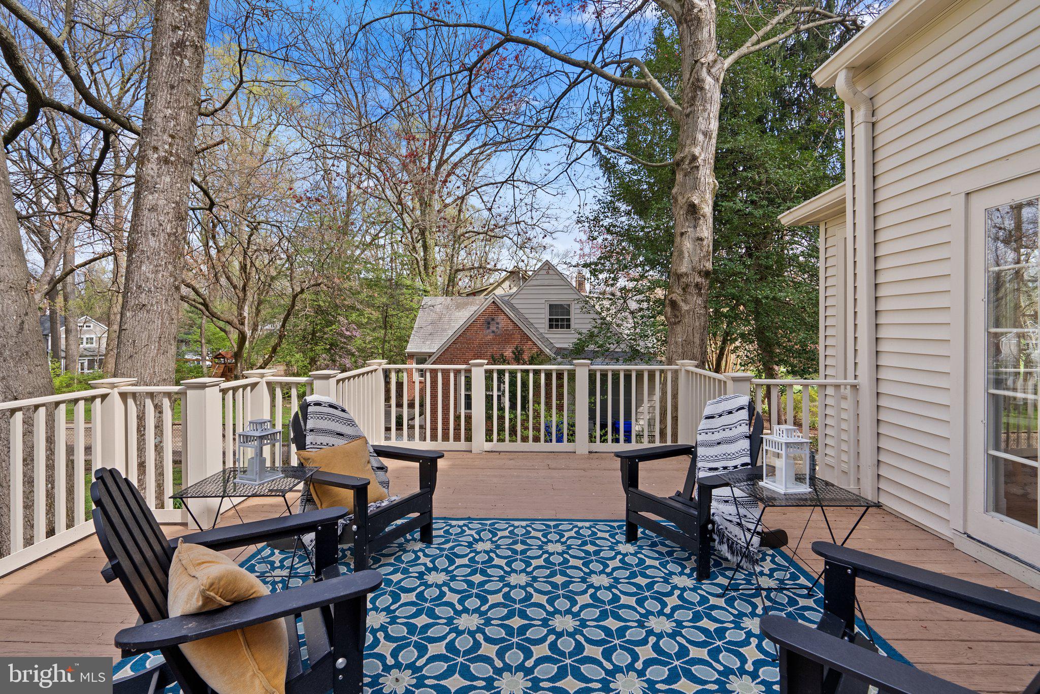 WOODSIDE PARK - Residential