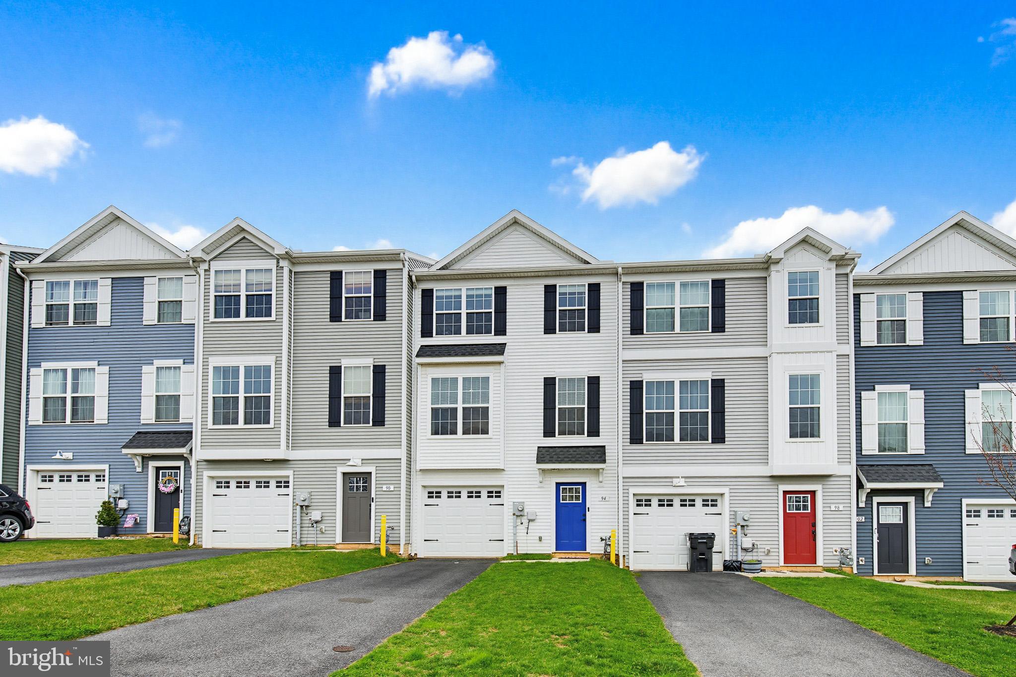 HUDSON RIDGE - Residential