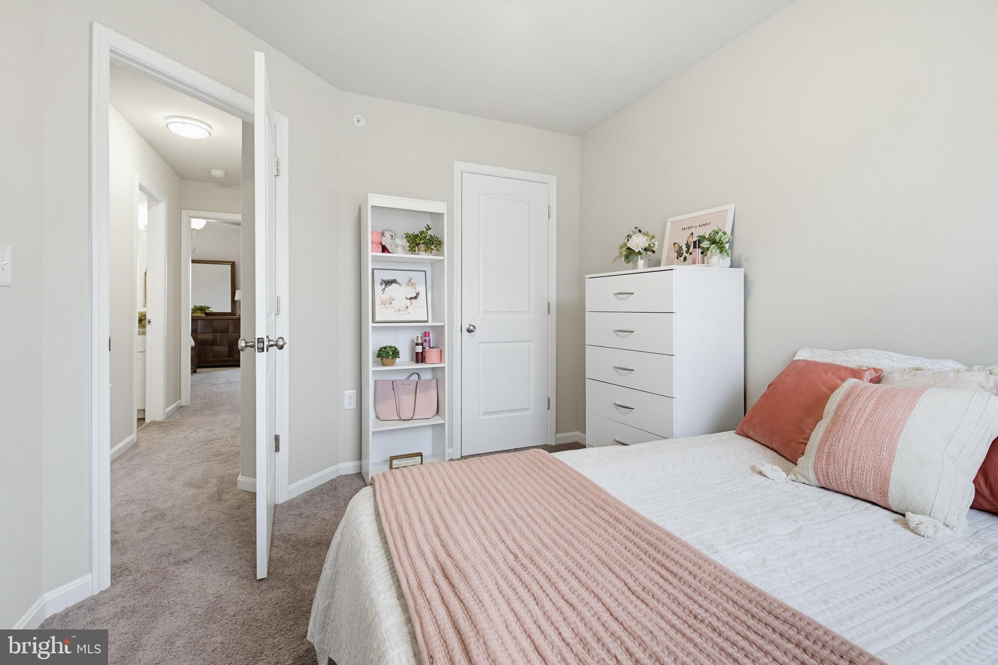 HUDSON RIDGE - Residential