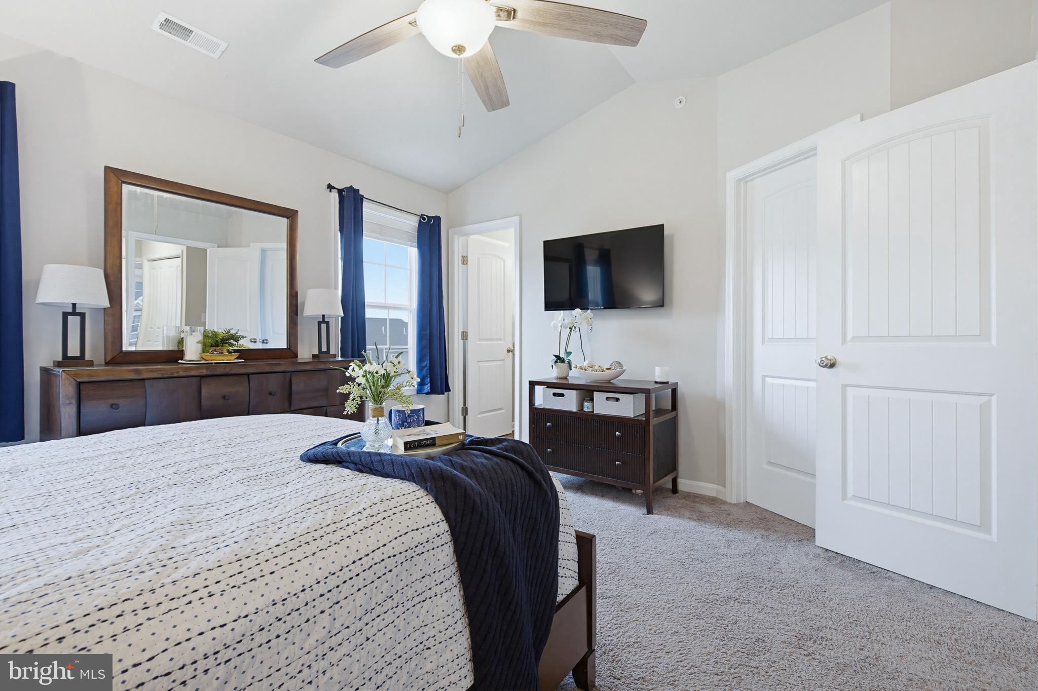 HUDSON RIDGE - Residential