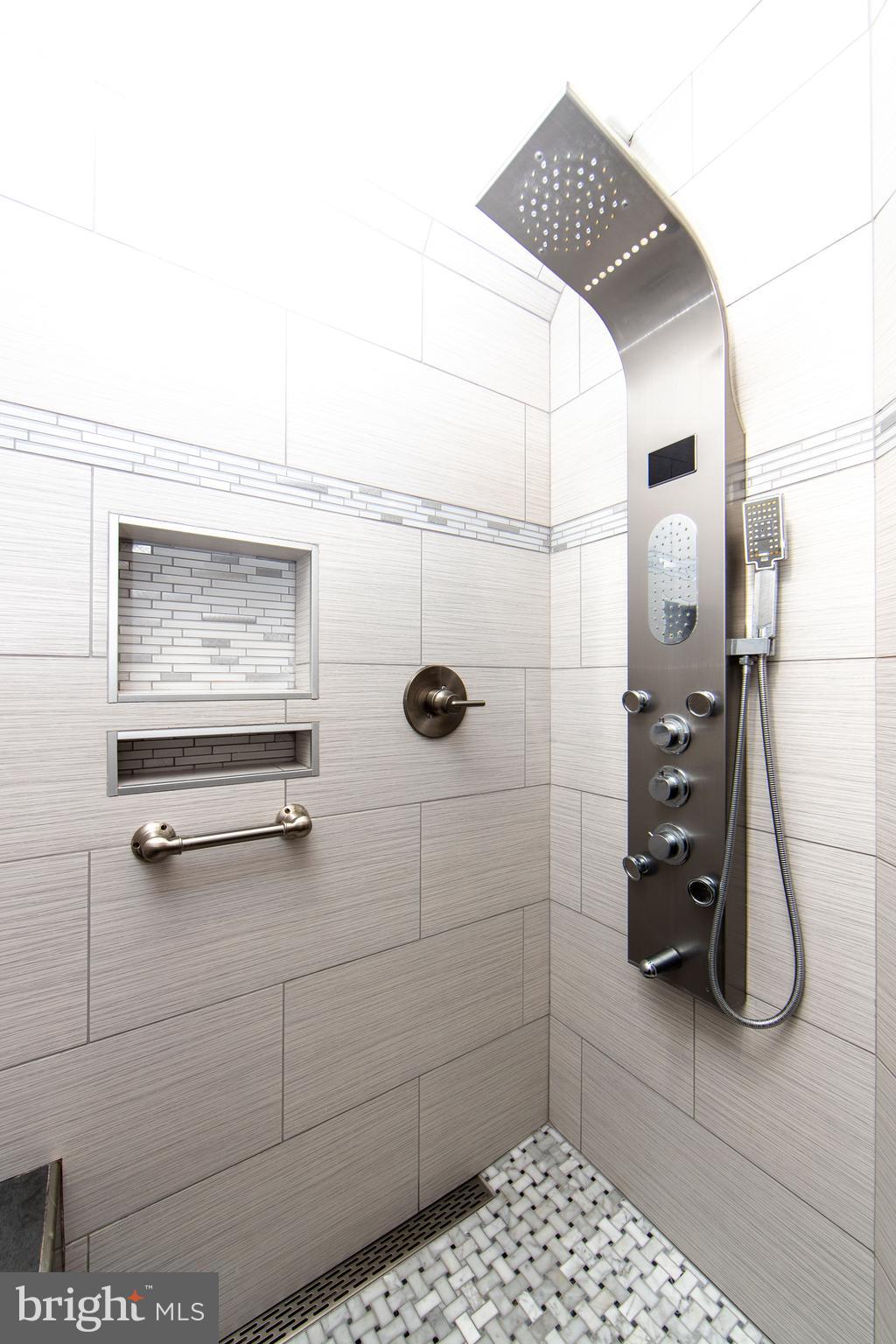 SALISBURY - Residential