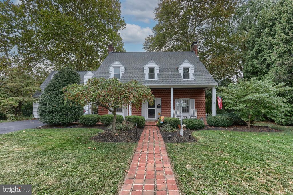 Photo of 1308 Elm Street, LEBANON, PA 17042 (MLS # PALN2022992)