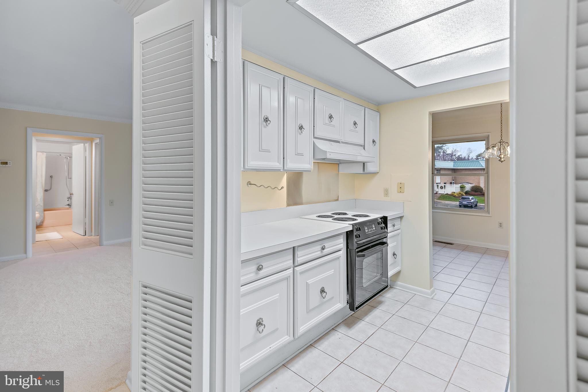 LEISURE WORLD - Residential