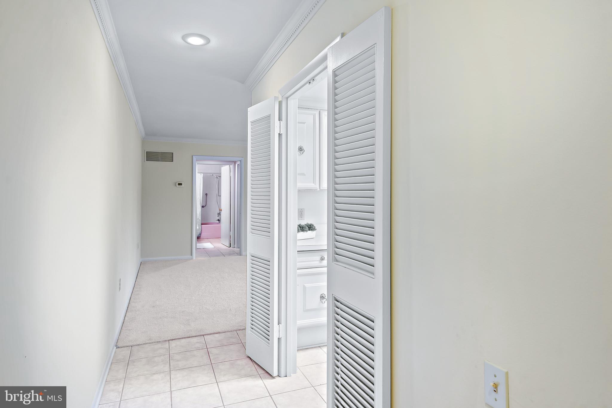 LEISURE WORLD - Residential