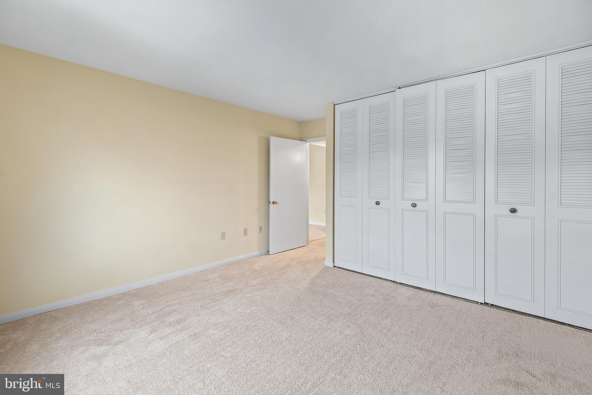 LEISURE WORLD - Residential