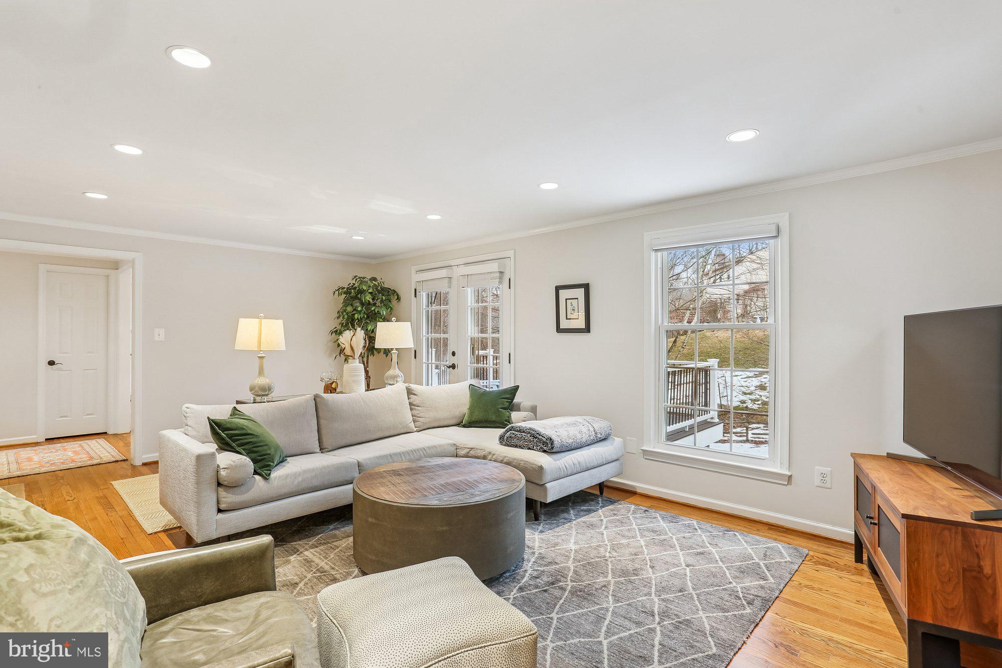 FALLSMEAD - Residential