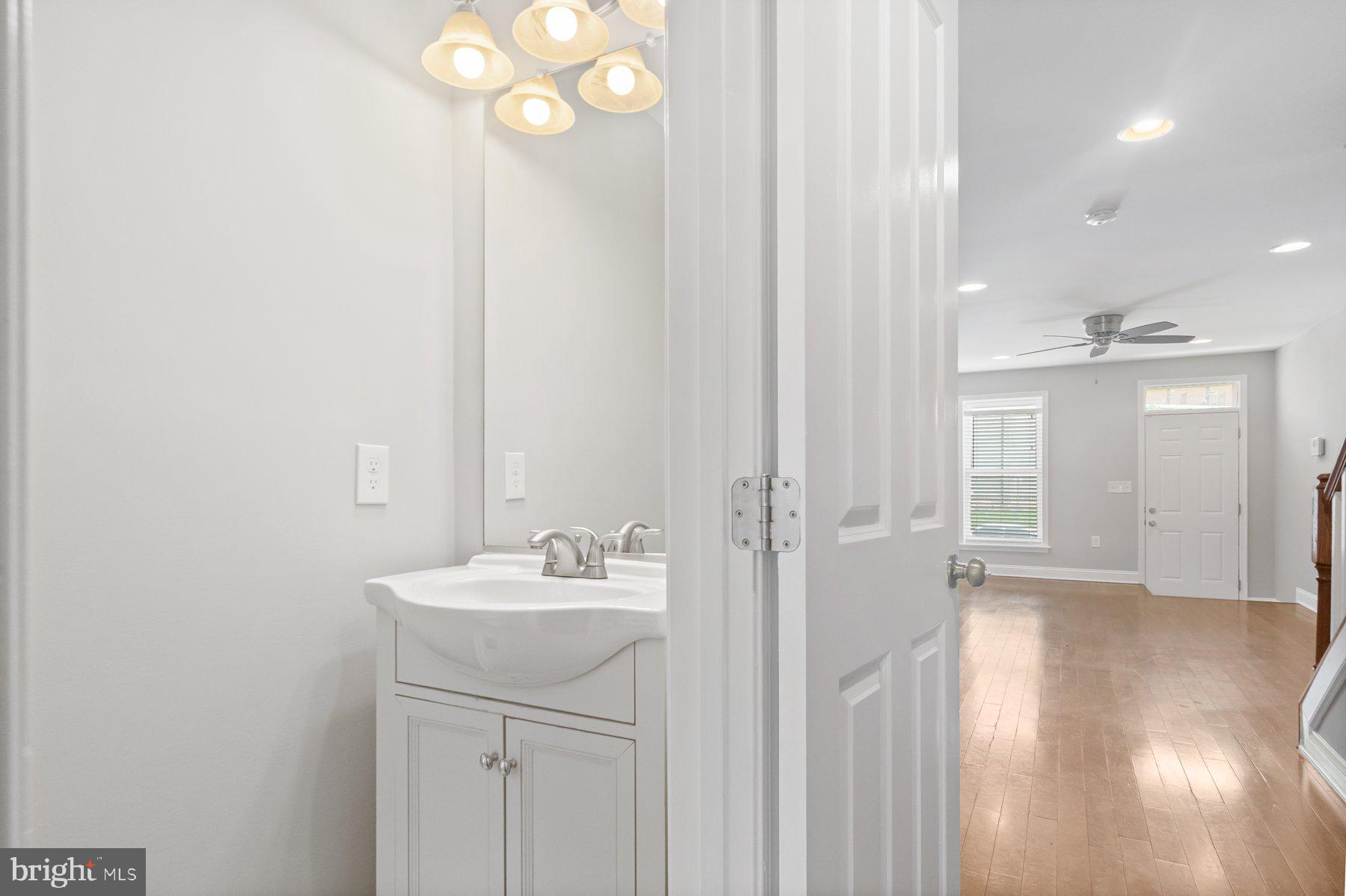 EAST MONUMENT HISTORIC DISTRICT - Residential Lease