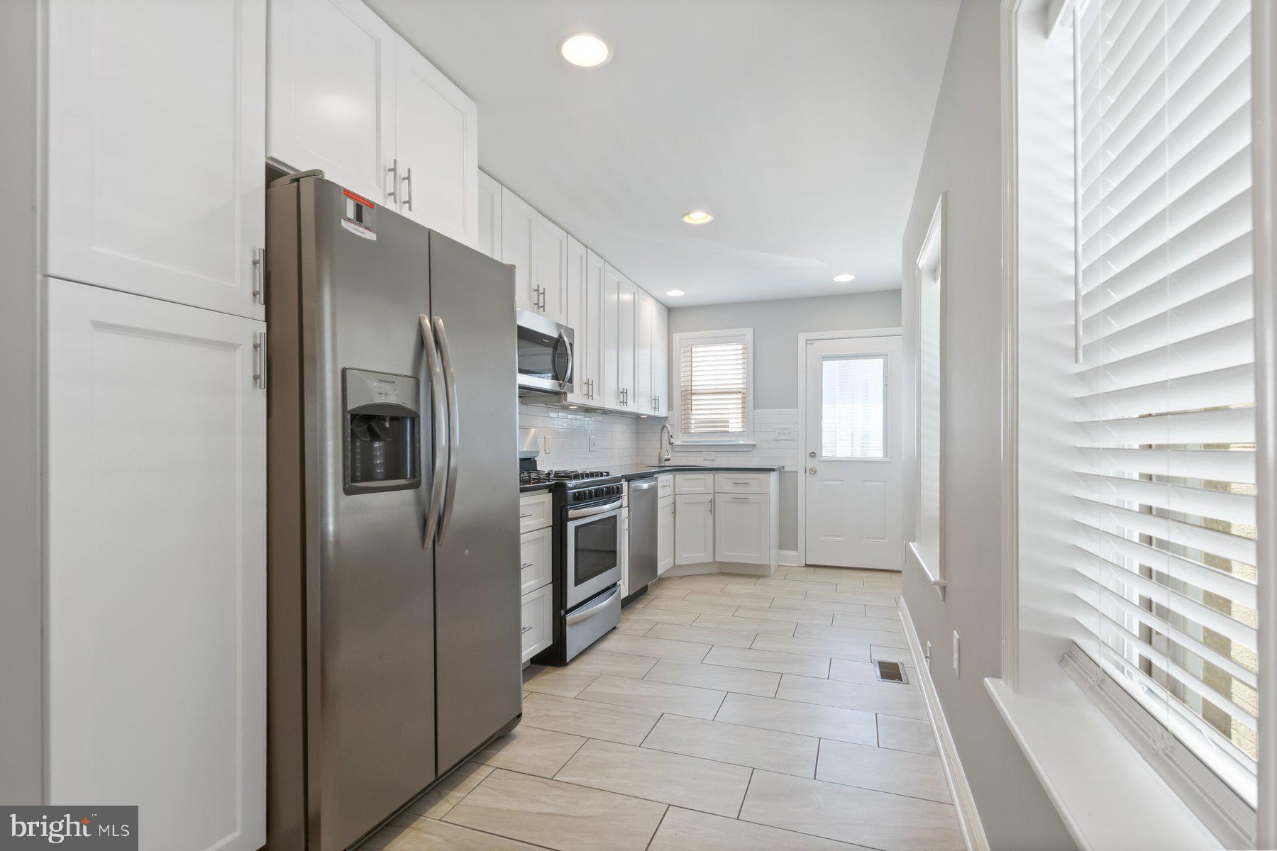 EAST MONUMENT HISTORIC DISTRICT - Residential Lease