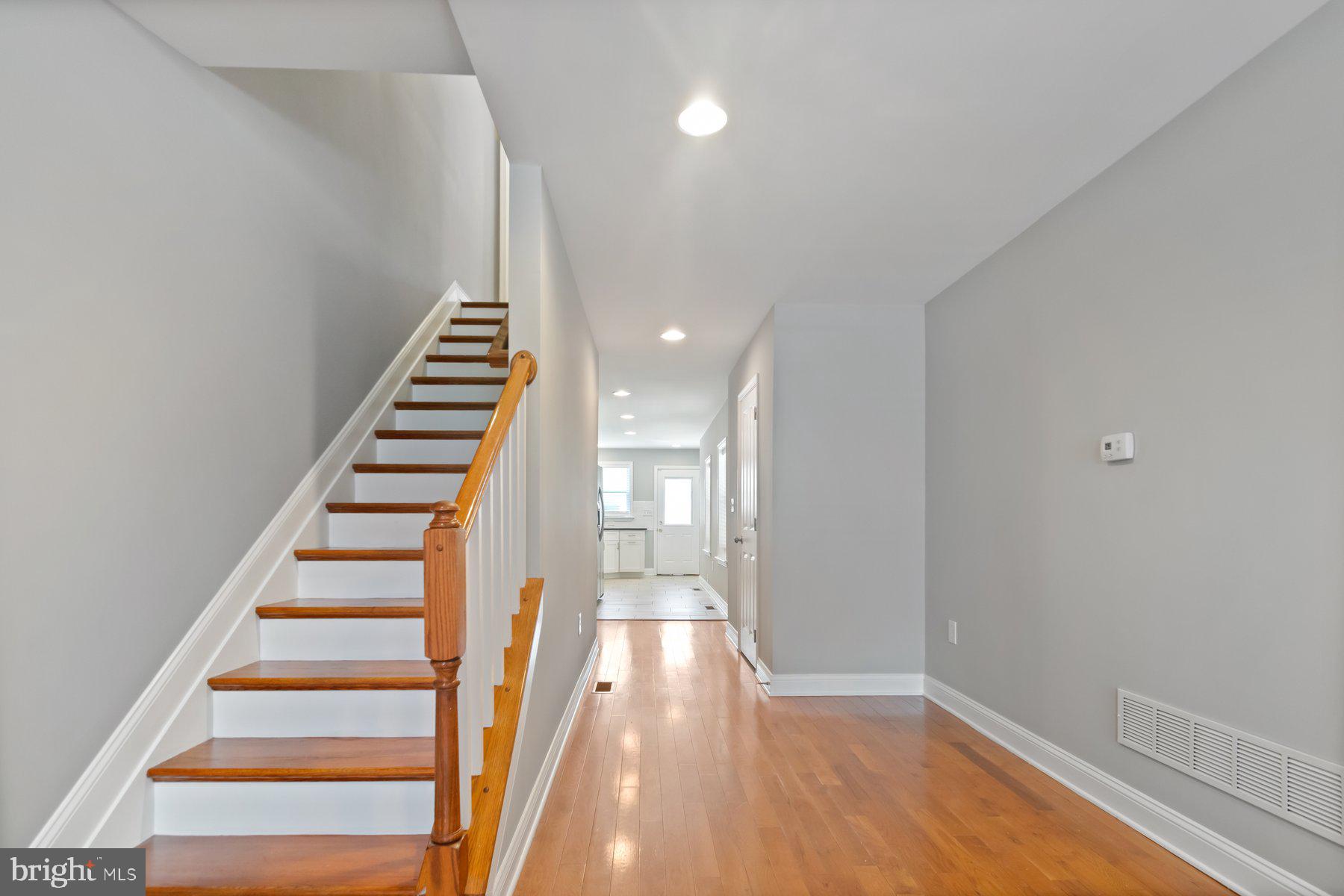 EAST MONUMENT HISTORIC DISTRICT - Residential Lease