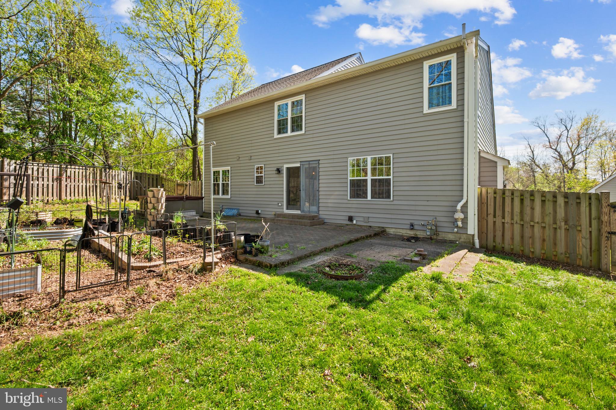 MATTHEWS WOODS - Residential