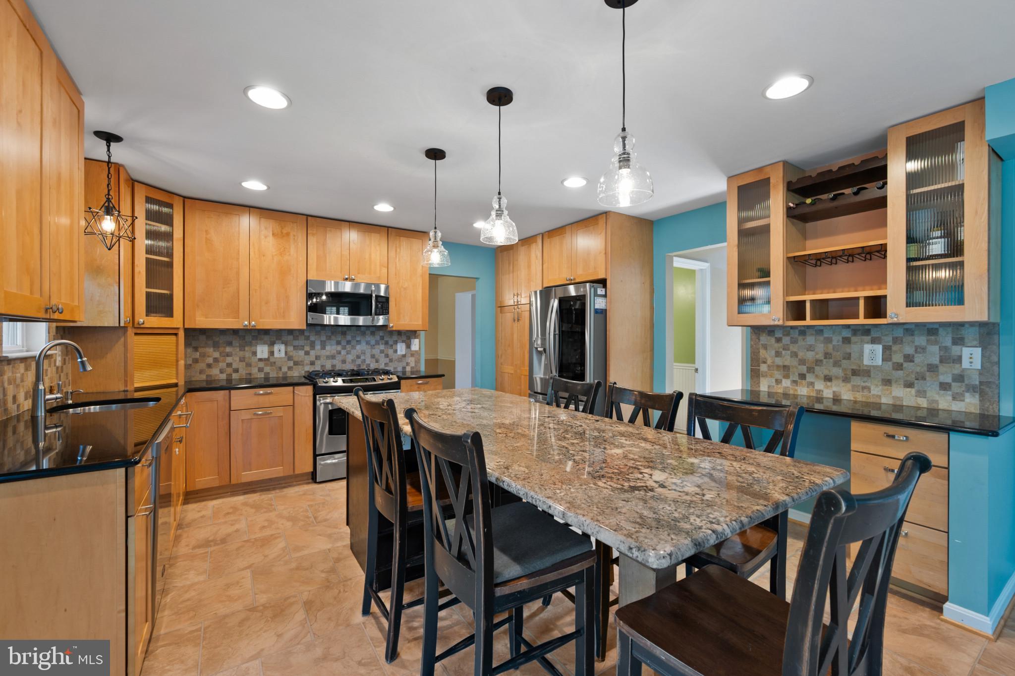 9254 CARTERSVILLE ROAD