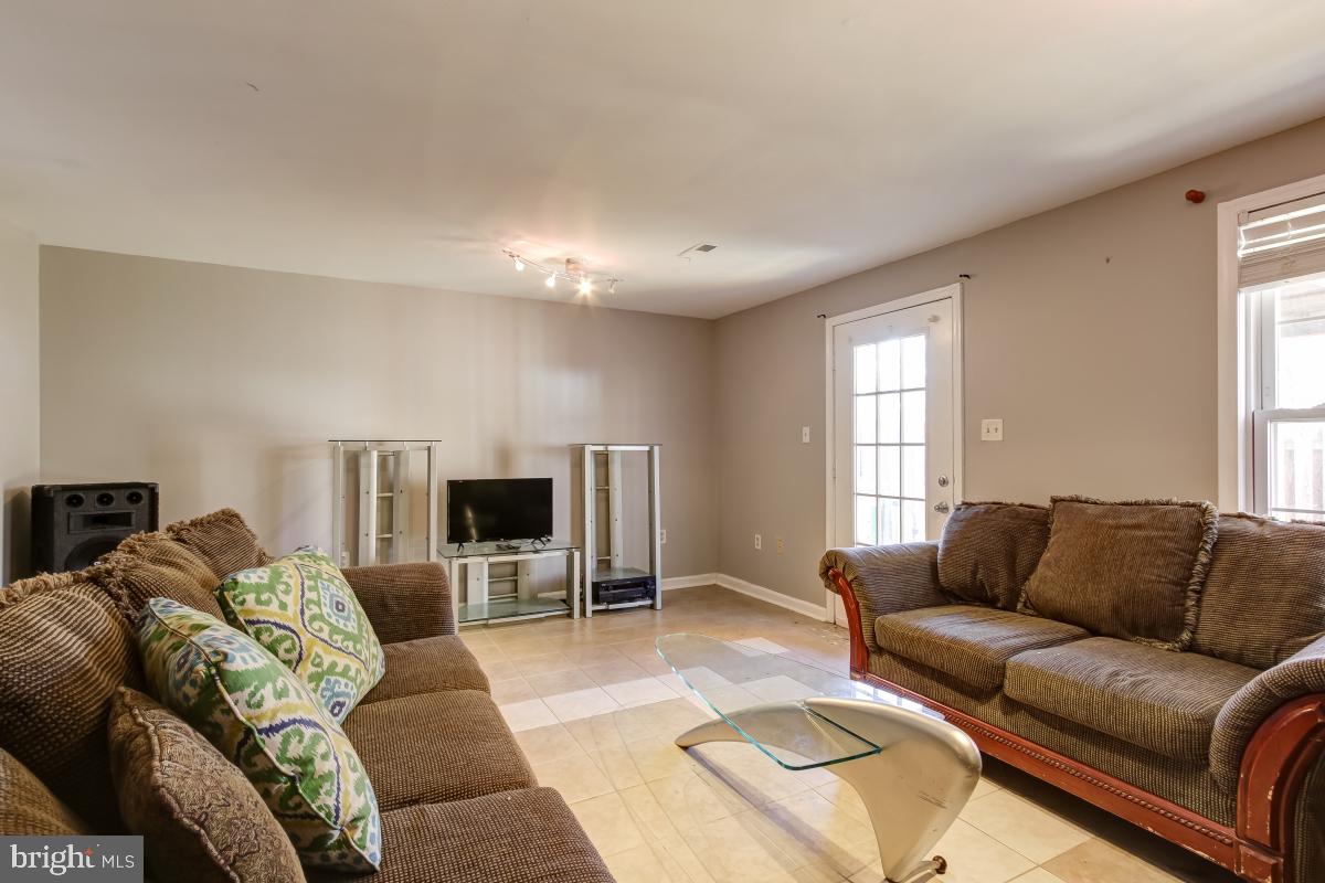 MONTCLAIR - Residential