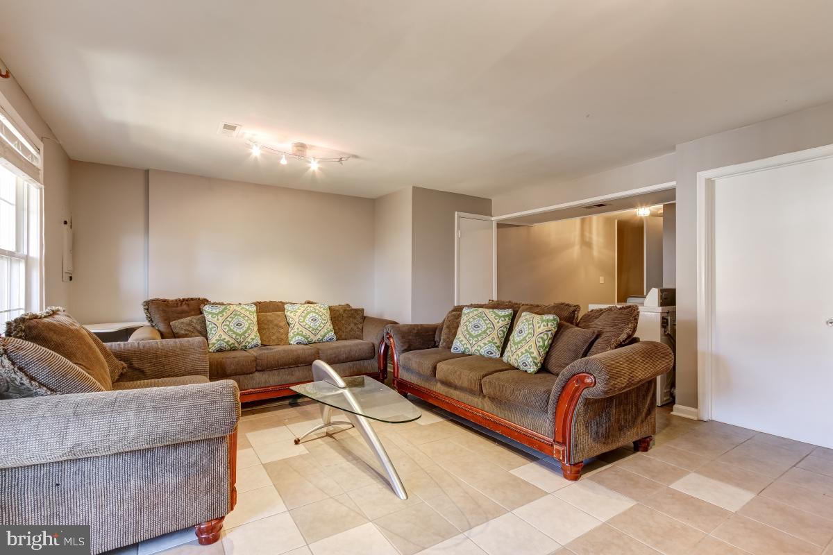 MONTCLAIR - Residential