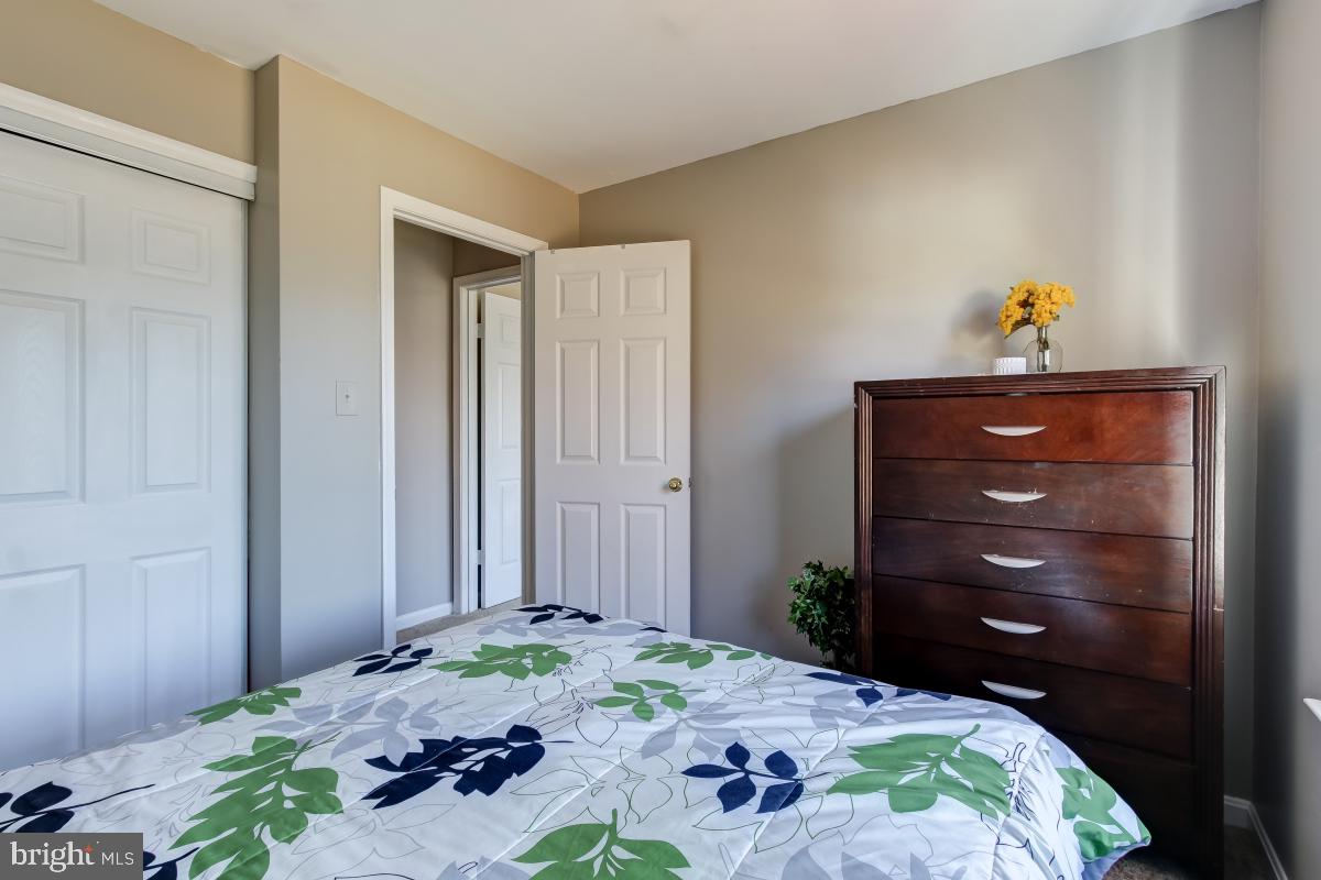 MONTCLAIR - Residential