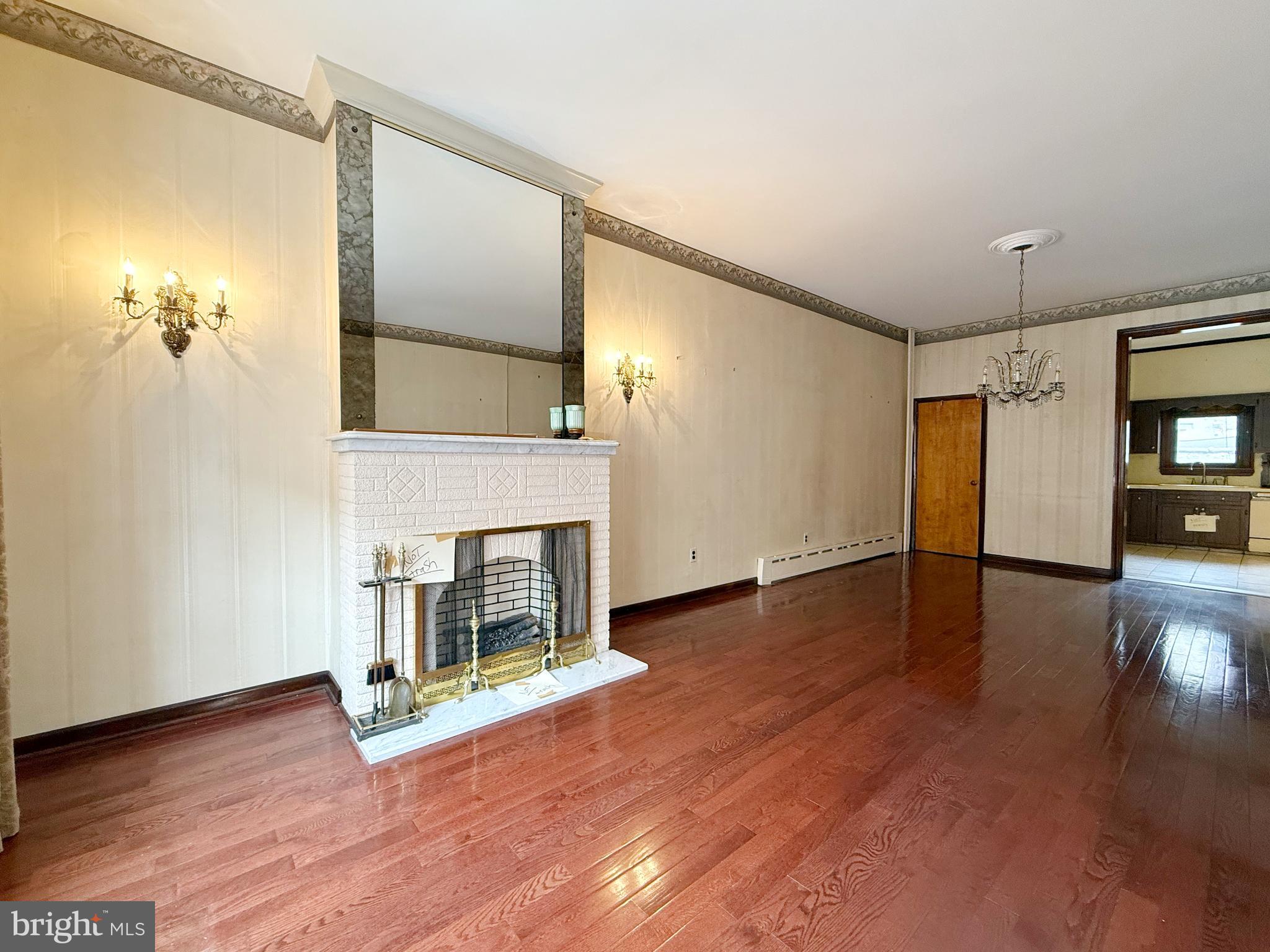 PASSYUNK SQUARE - Residential