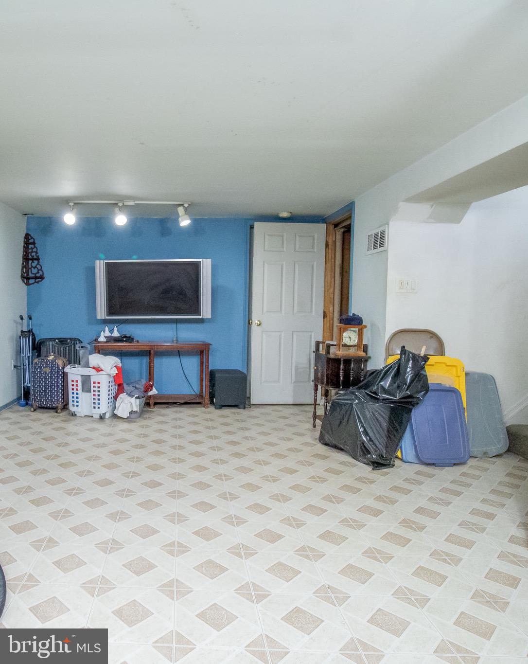 NORTH WELLHAM - Residential