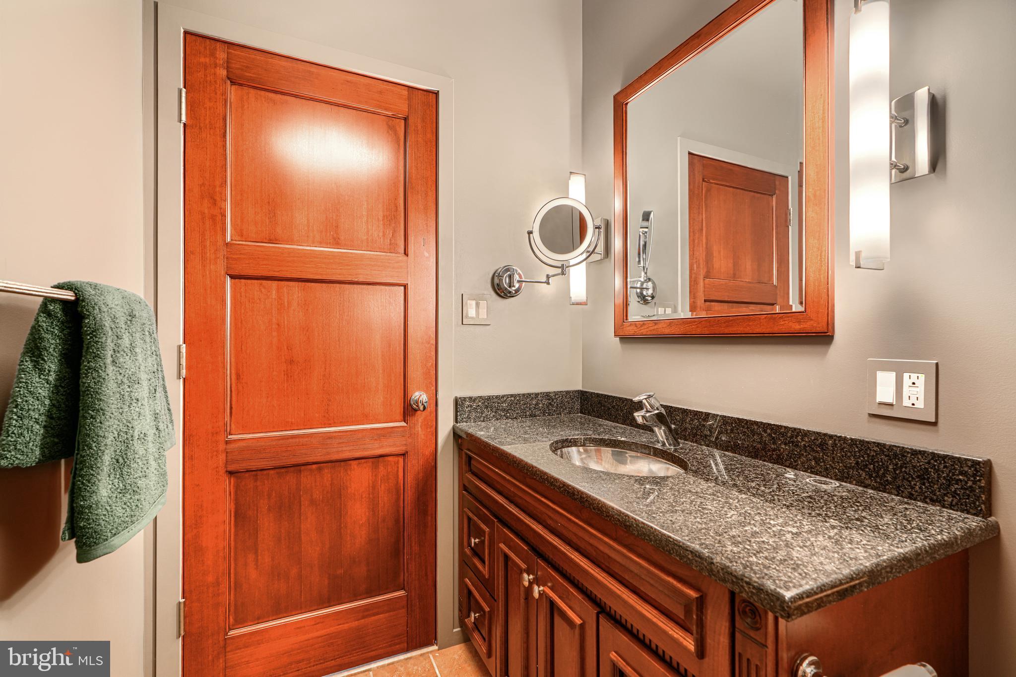 LOCUST POINT - Residential