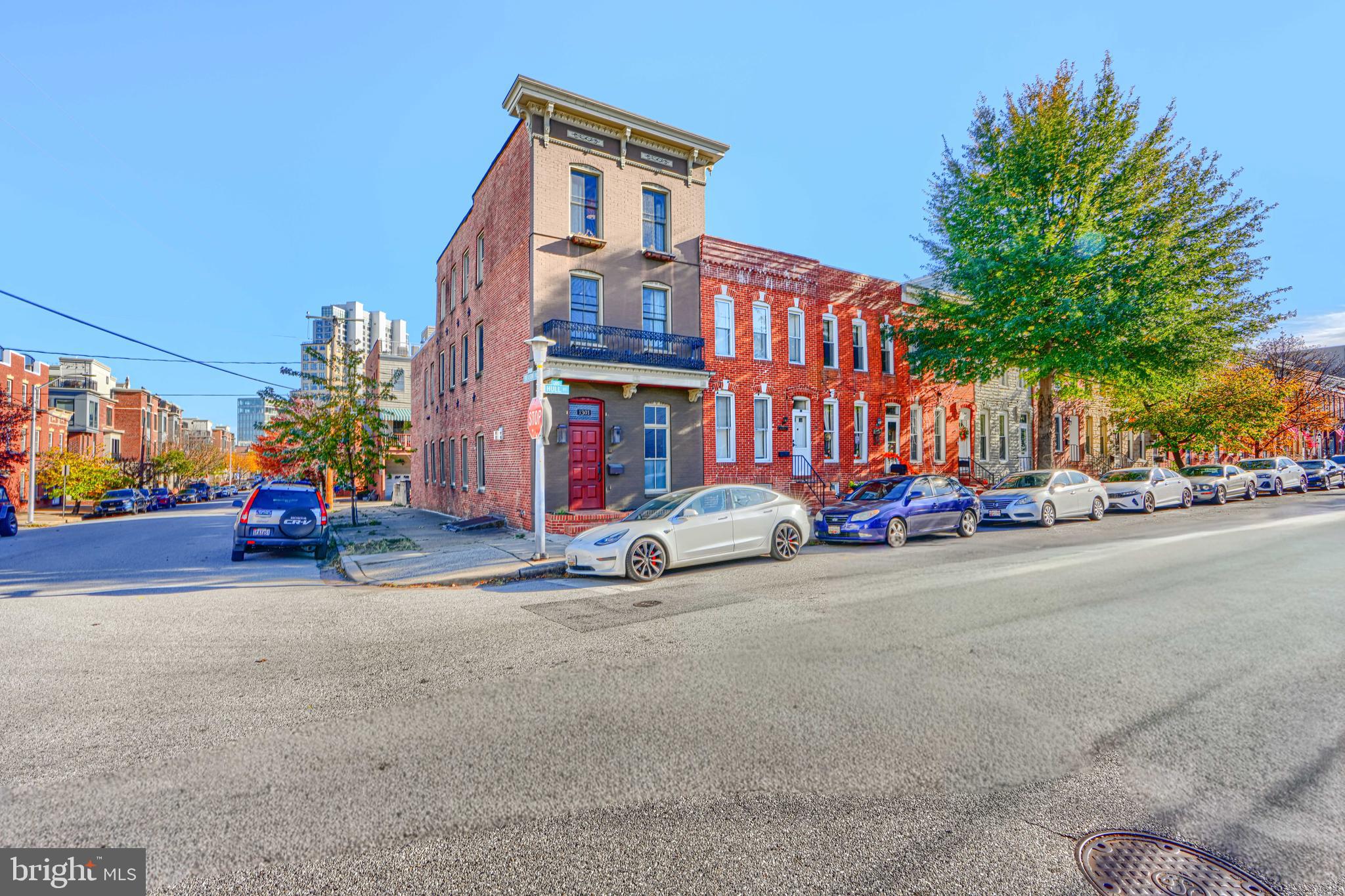 LOCUST POINT - Residential