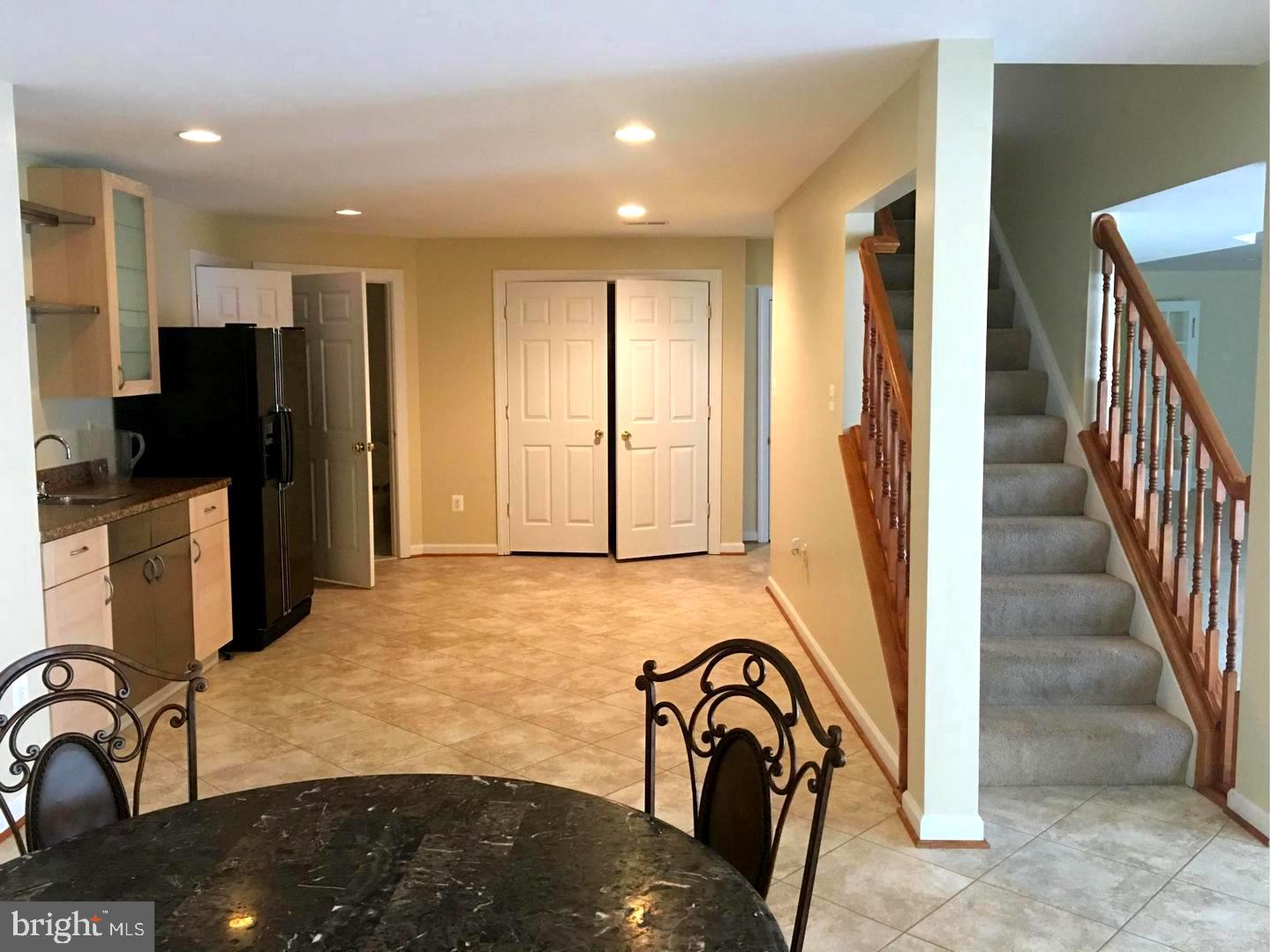 ASHBROOK - Residential Lease