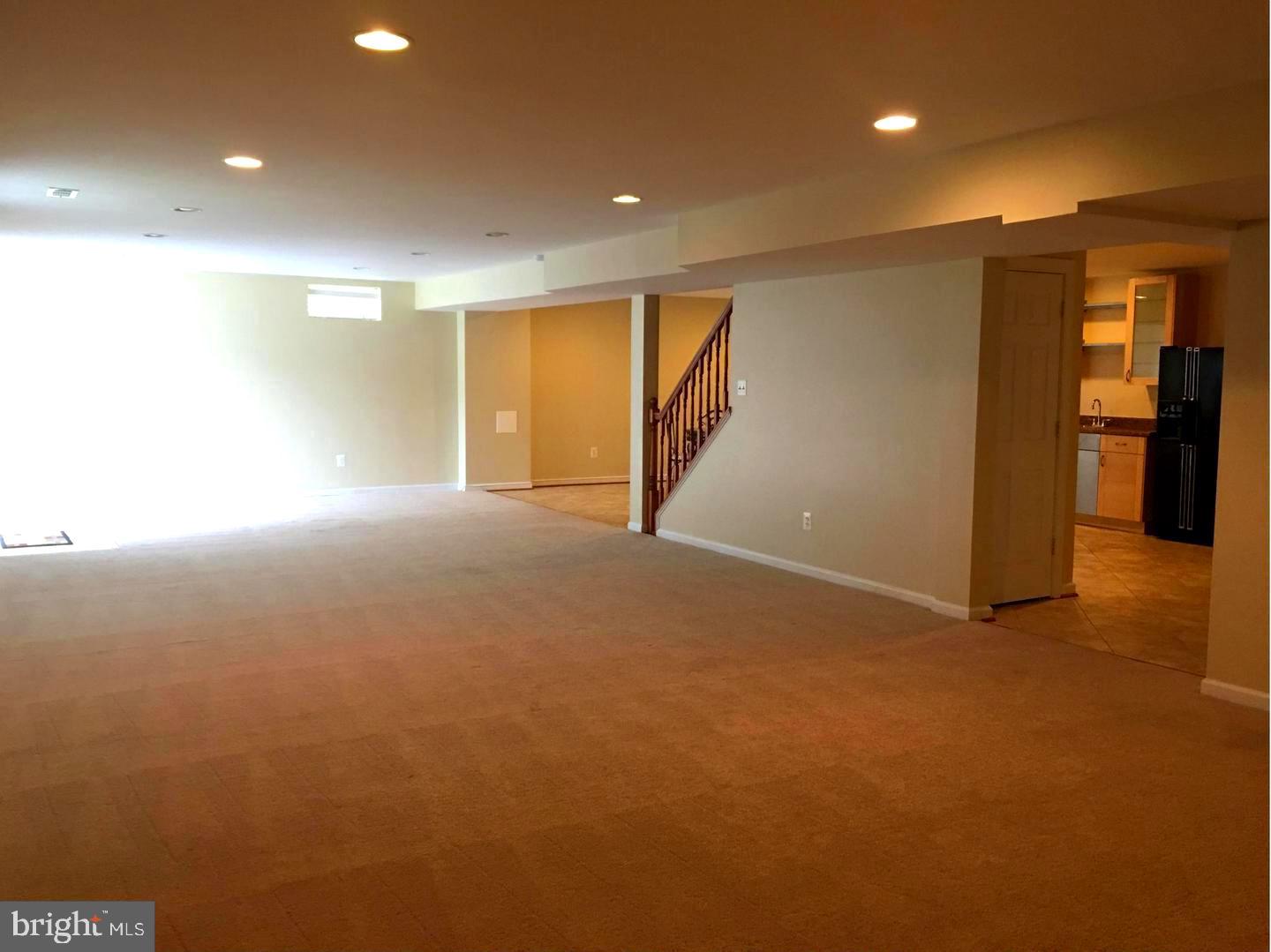 ASHBROOK - Residential Lease