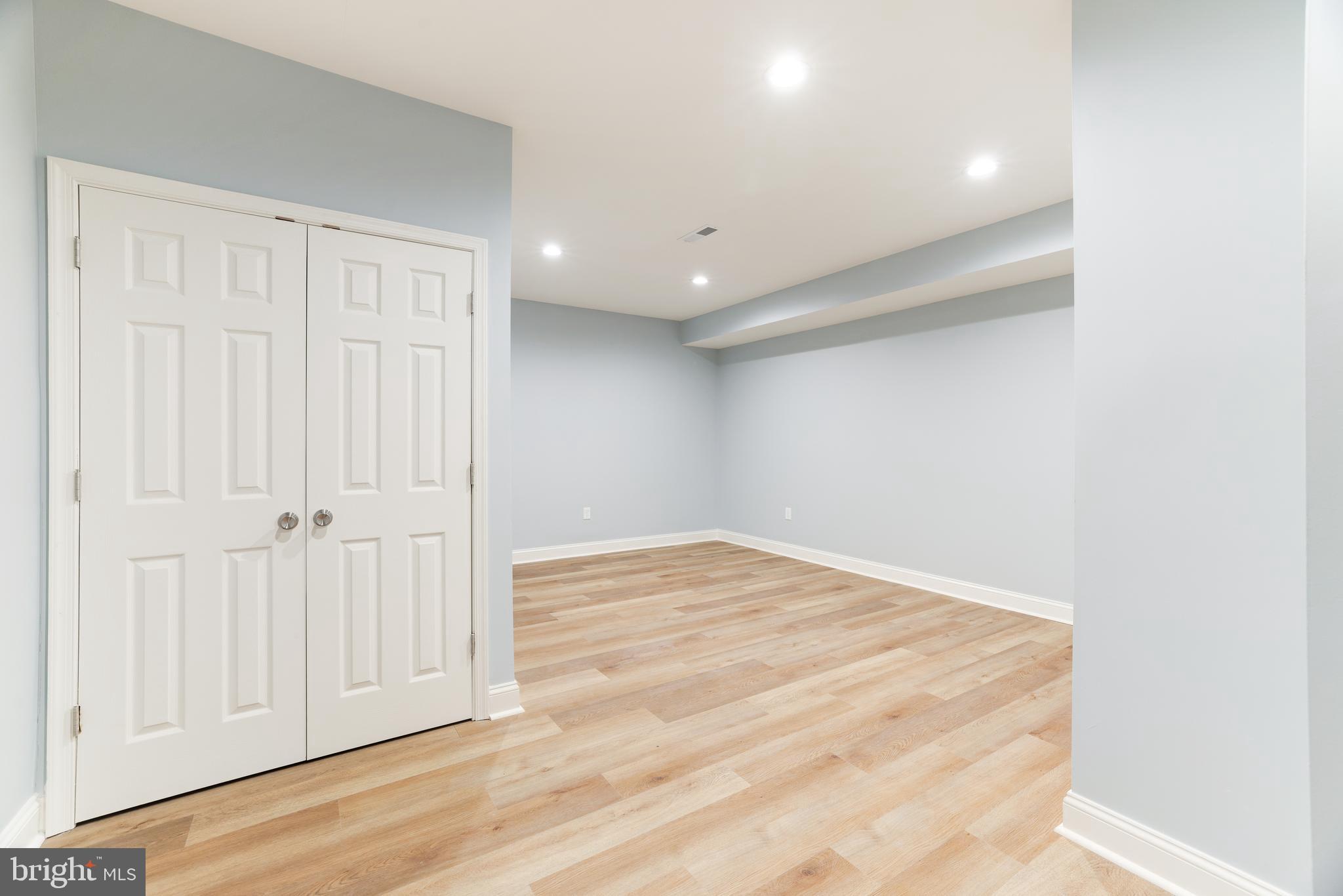 OAKWOOD ESTATES - Residential