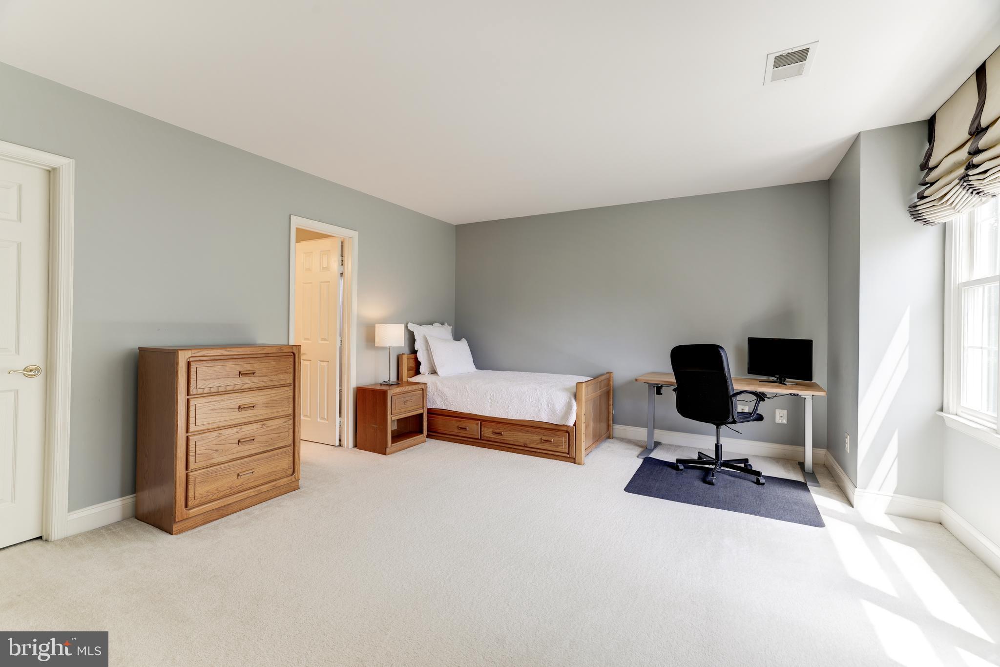 OAKWOOD ESTATES - Residential