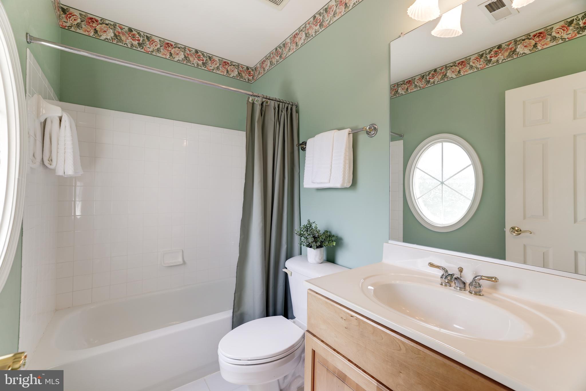 OAKWOOD ESTATES - Residential