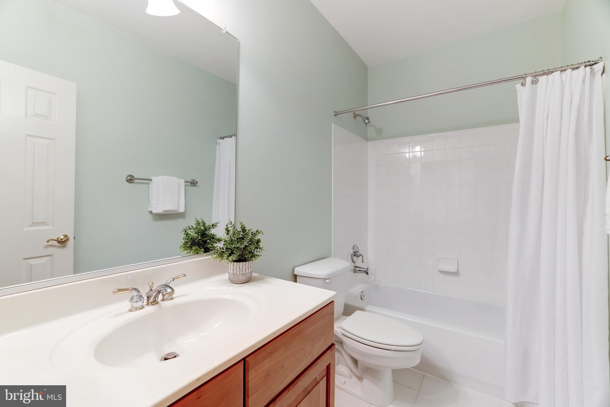 OAKWOOD ESTATES - Residential