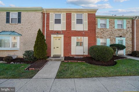 Townhouse For Rent - 12814 Epping Terrace #2-B<br/> Montgomery County, SILVER SPRING, MD 20906