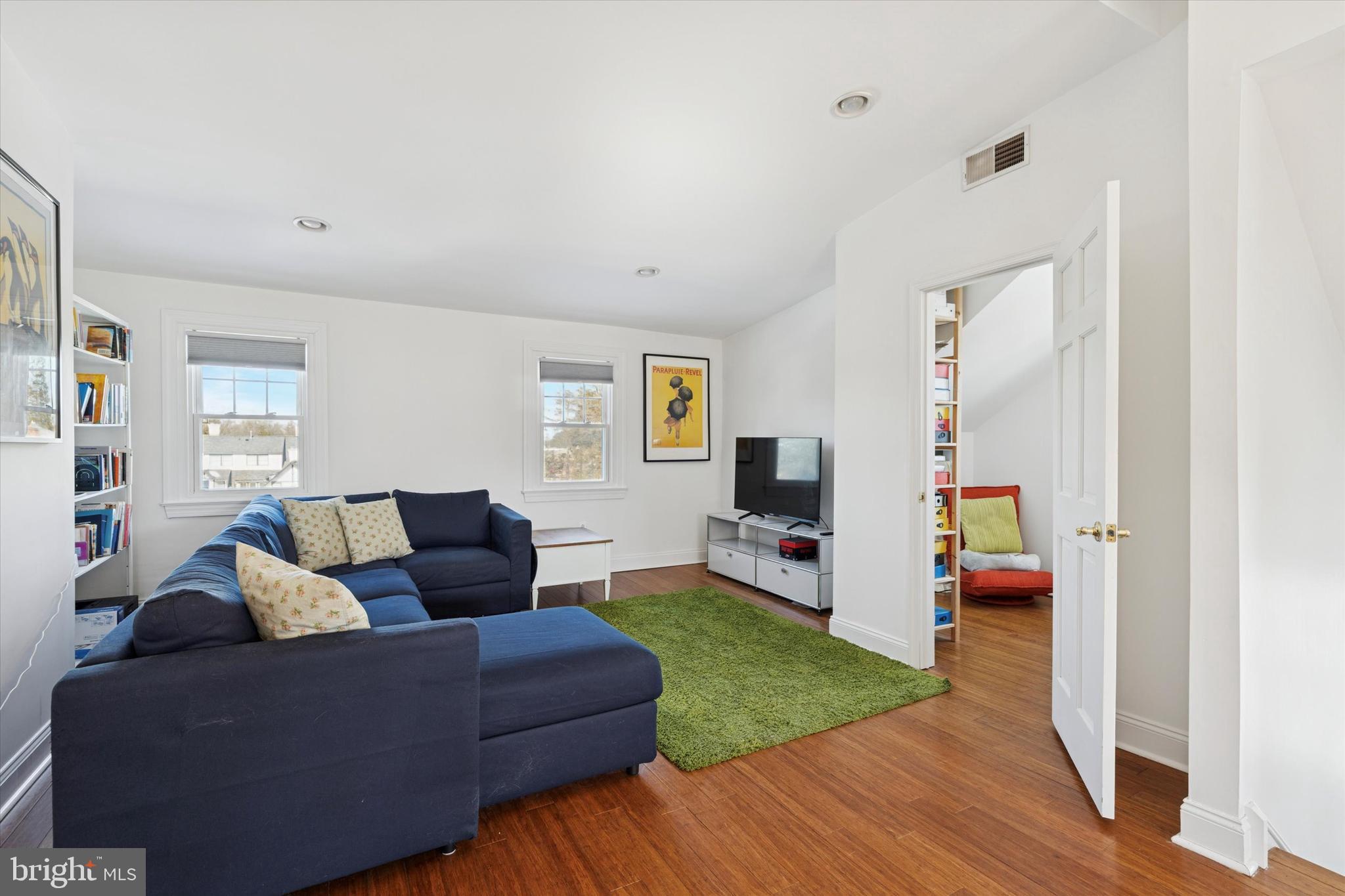 WYNNEBROOK MANOR - Residential