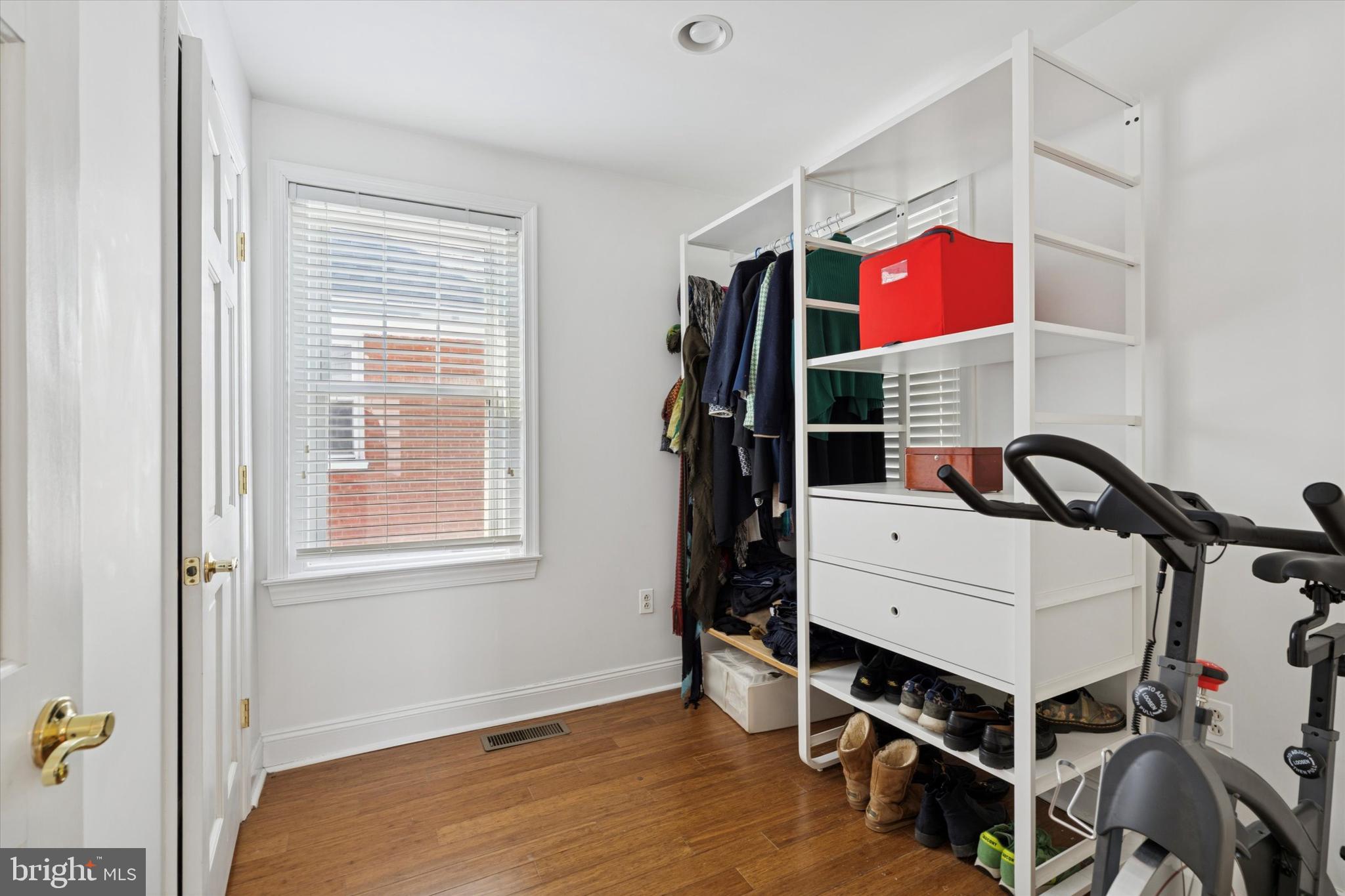 WYNNEBROOK MANOR - Residential