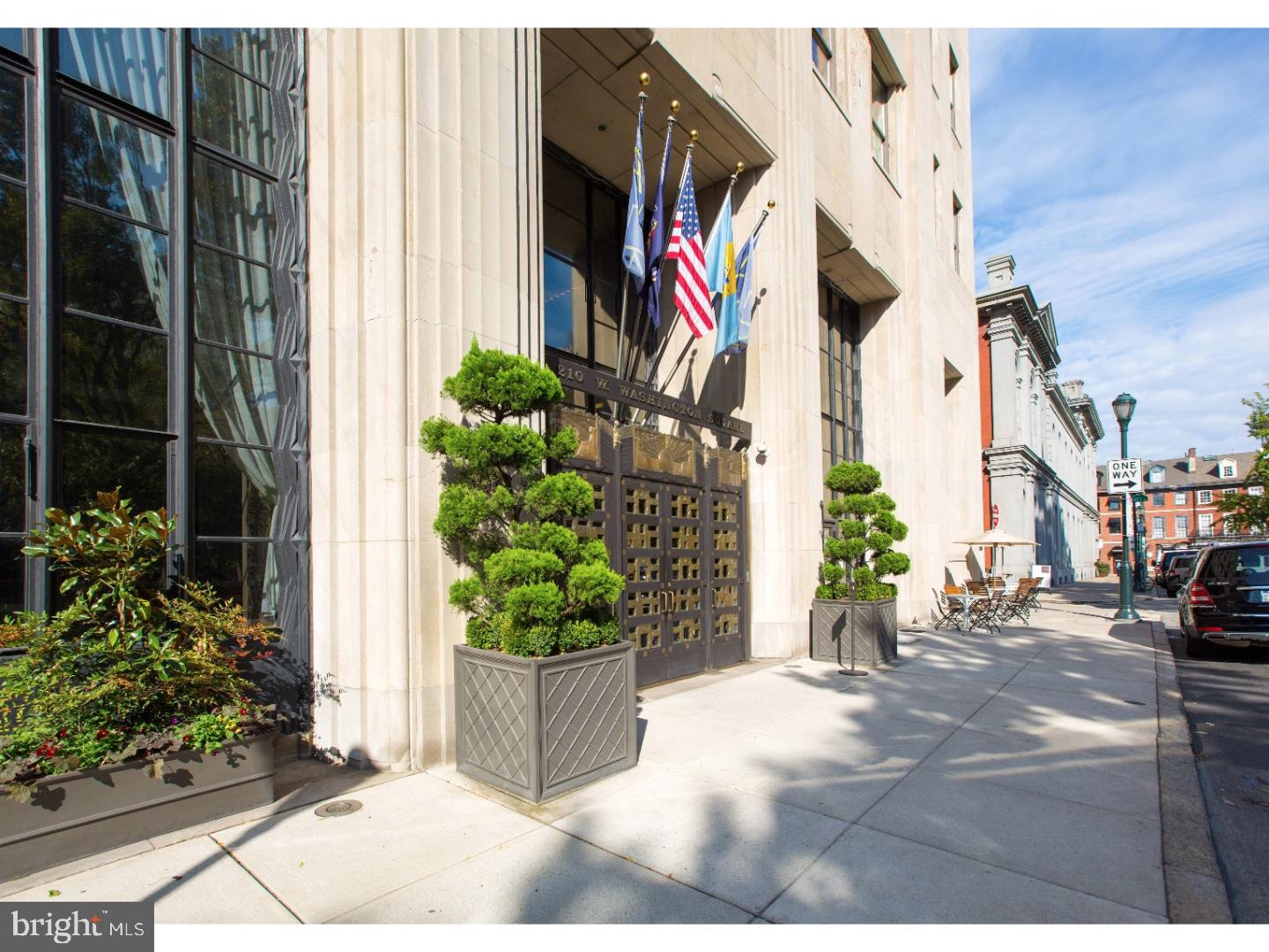 SOCIETY HILL - Residential