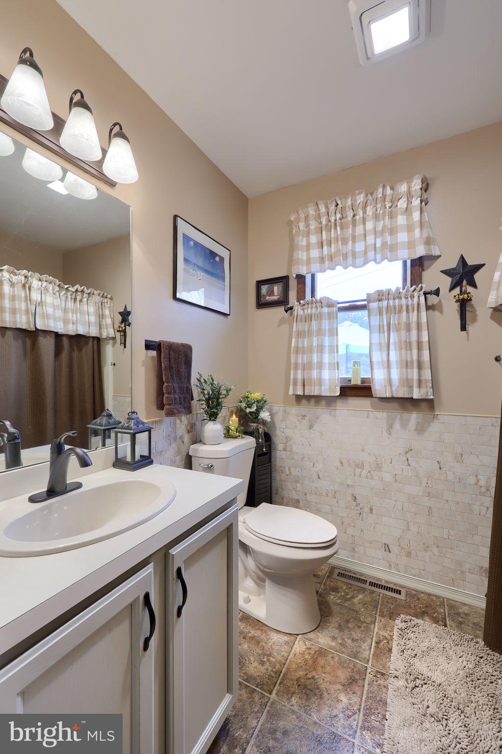 NORTH CODORUS TWP - Residential