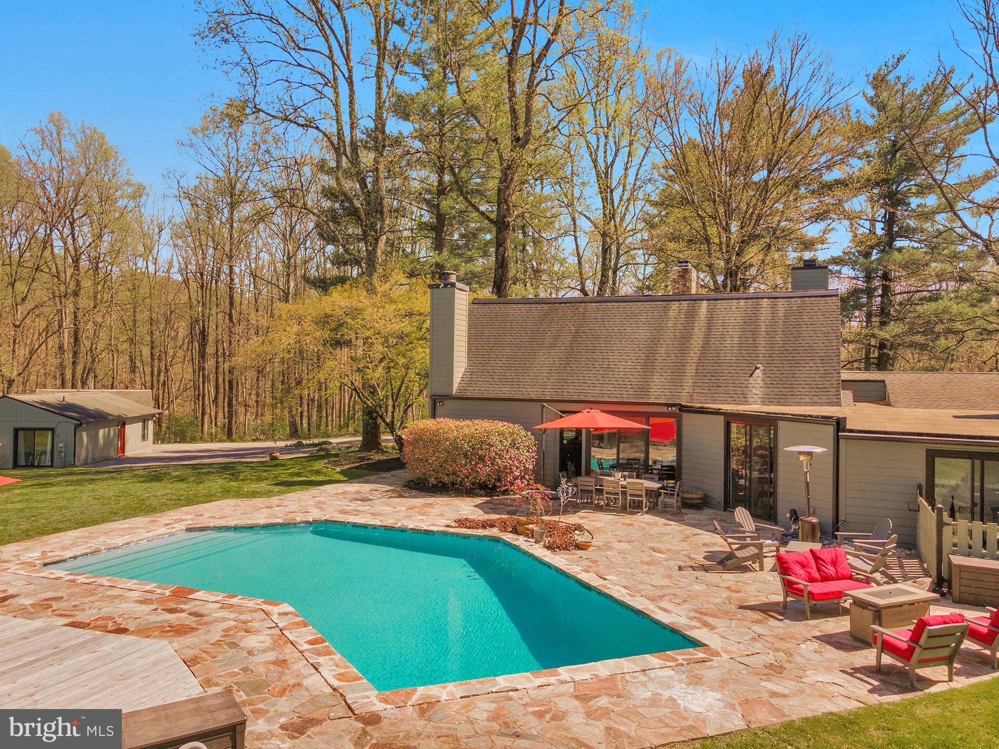 CAVES VALLEY - Residential