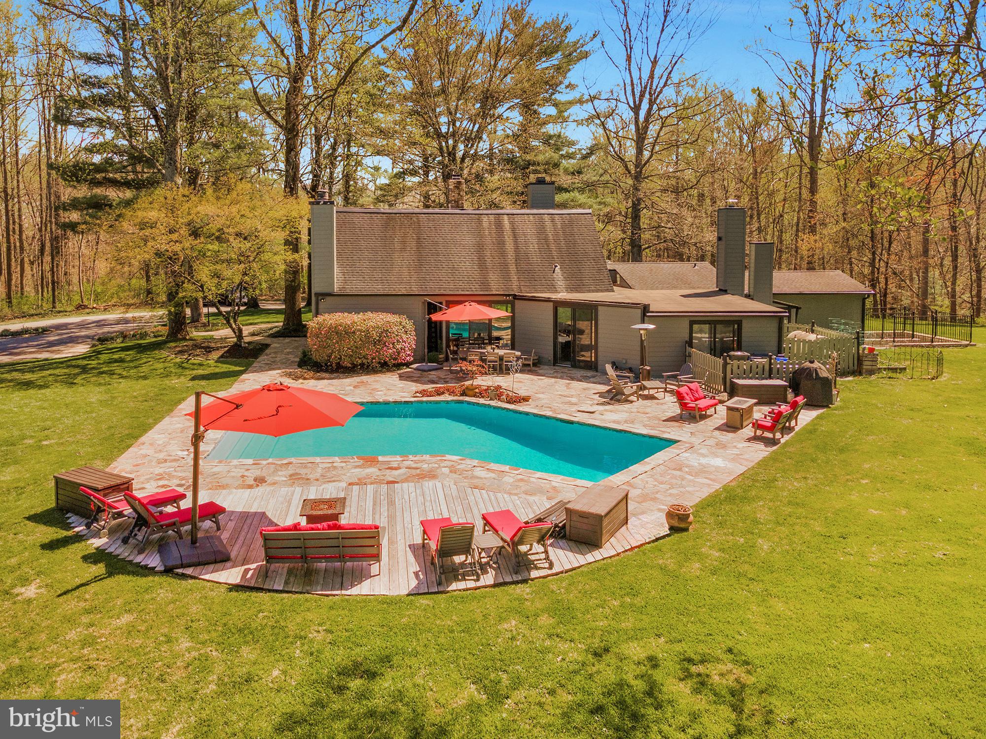 CAVES VALLEY - Residential