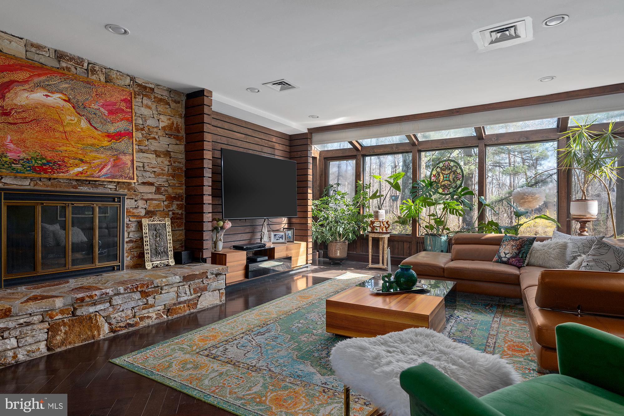 CAVES VALLEY - Residential