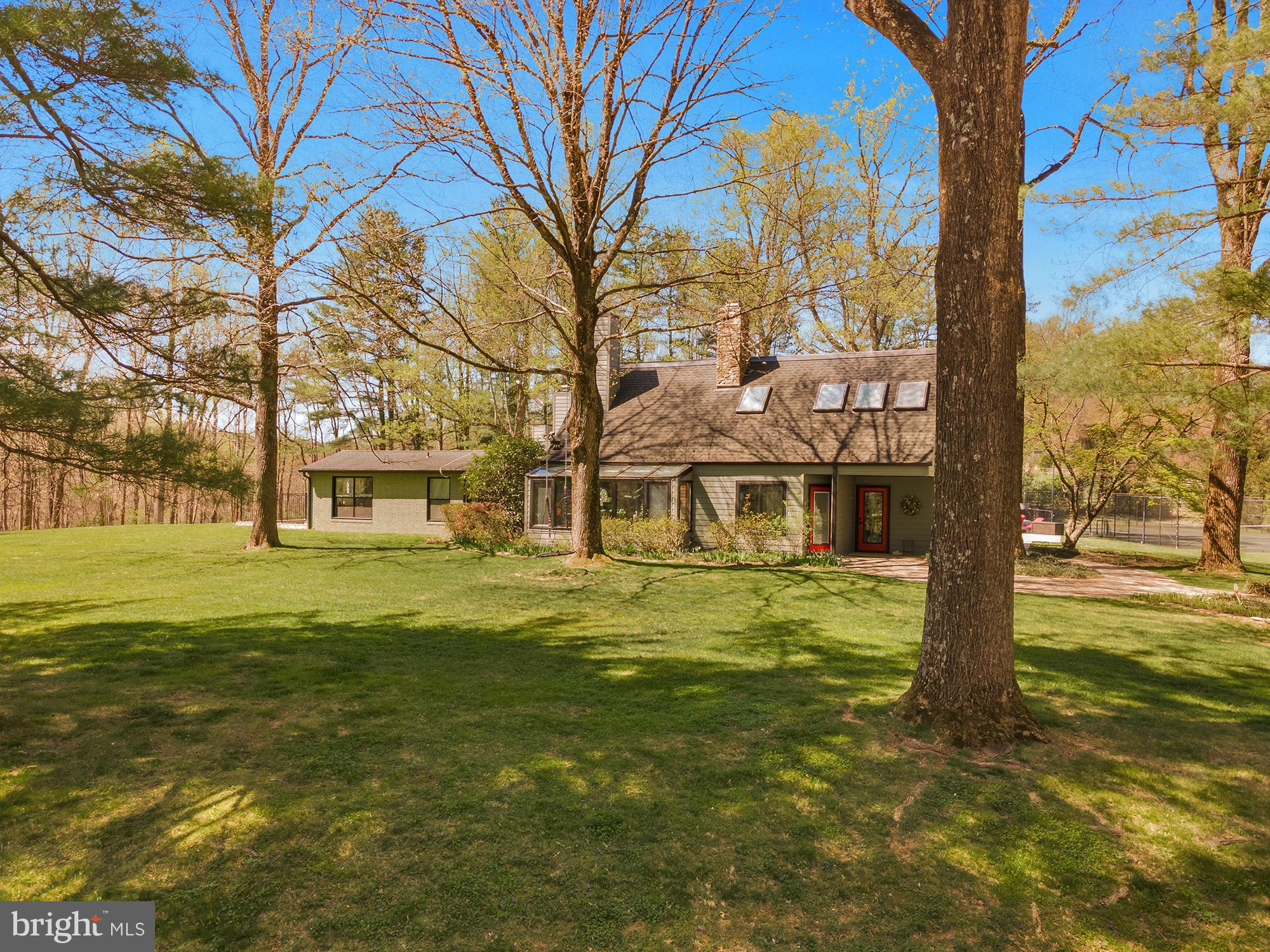 CAVES VALLEY - Residential