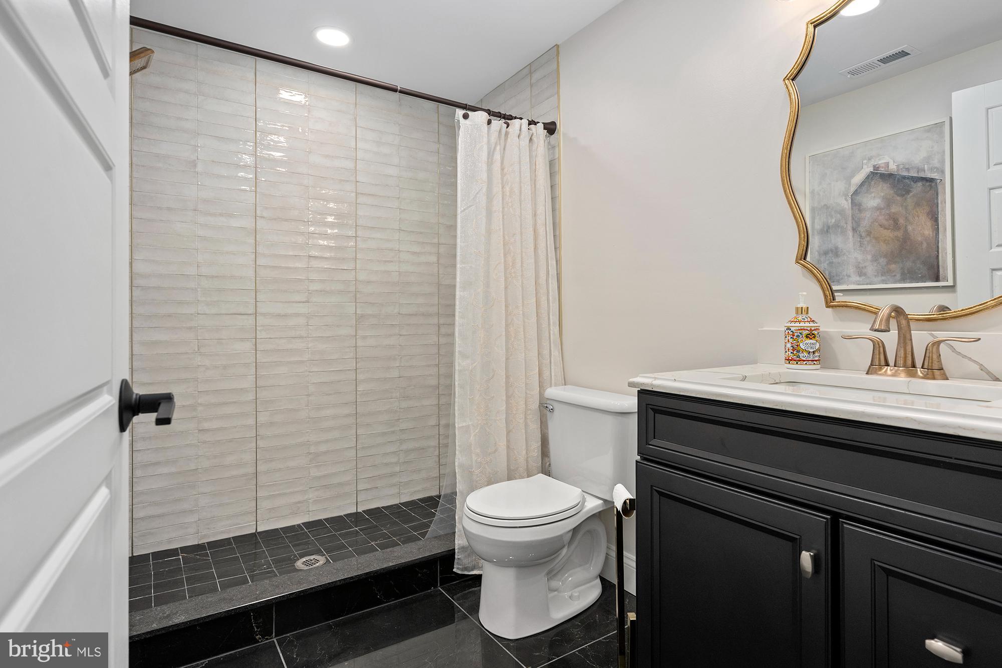 CAVES VALLEY - Residential