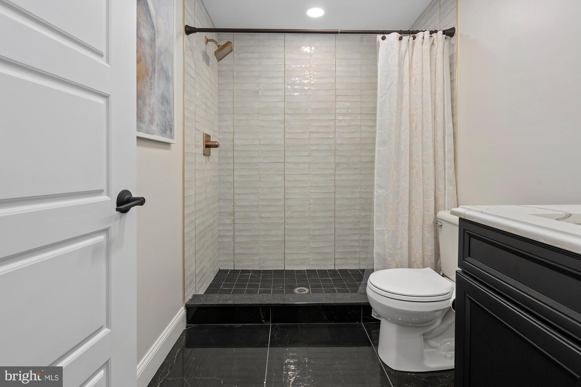 CAVES VALLEY - Residential