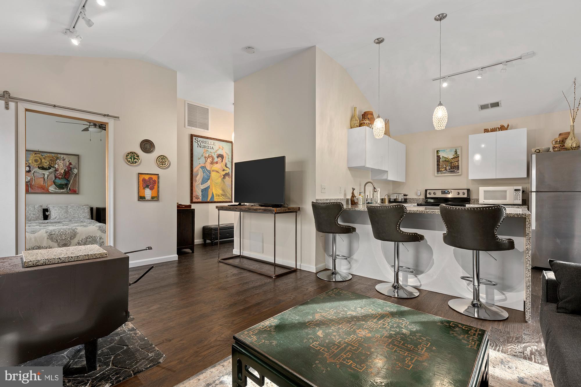 CAVES VALLEY - Residential