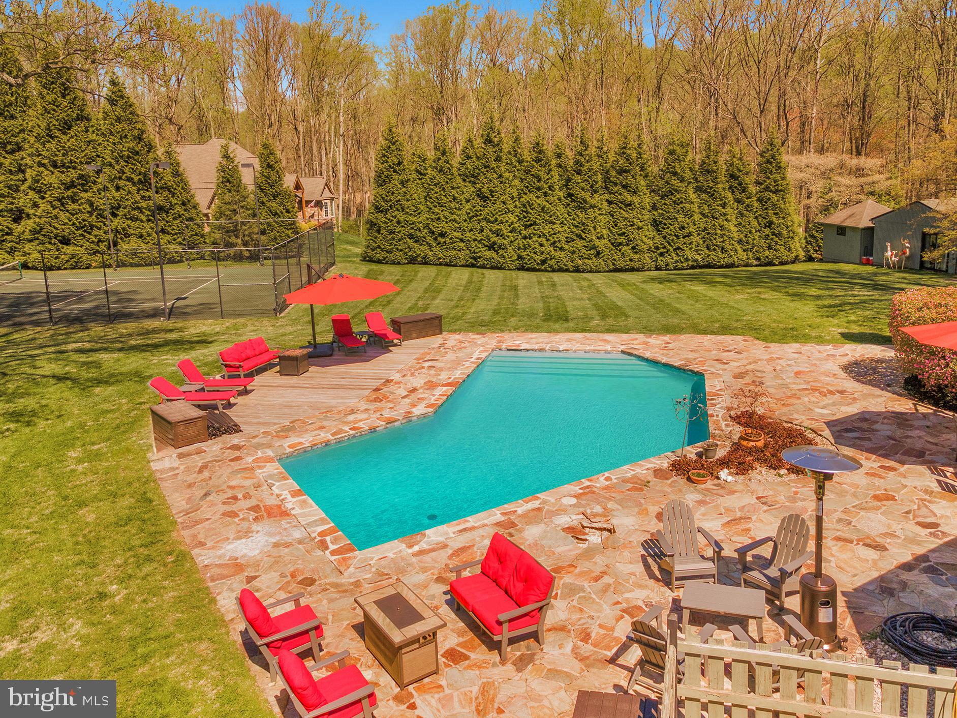 CAVES VALLEY - Residential