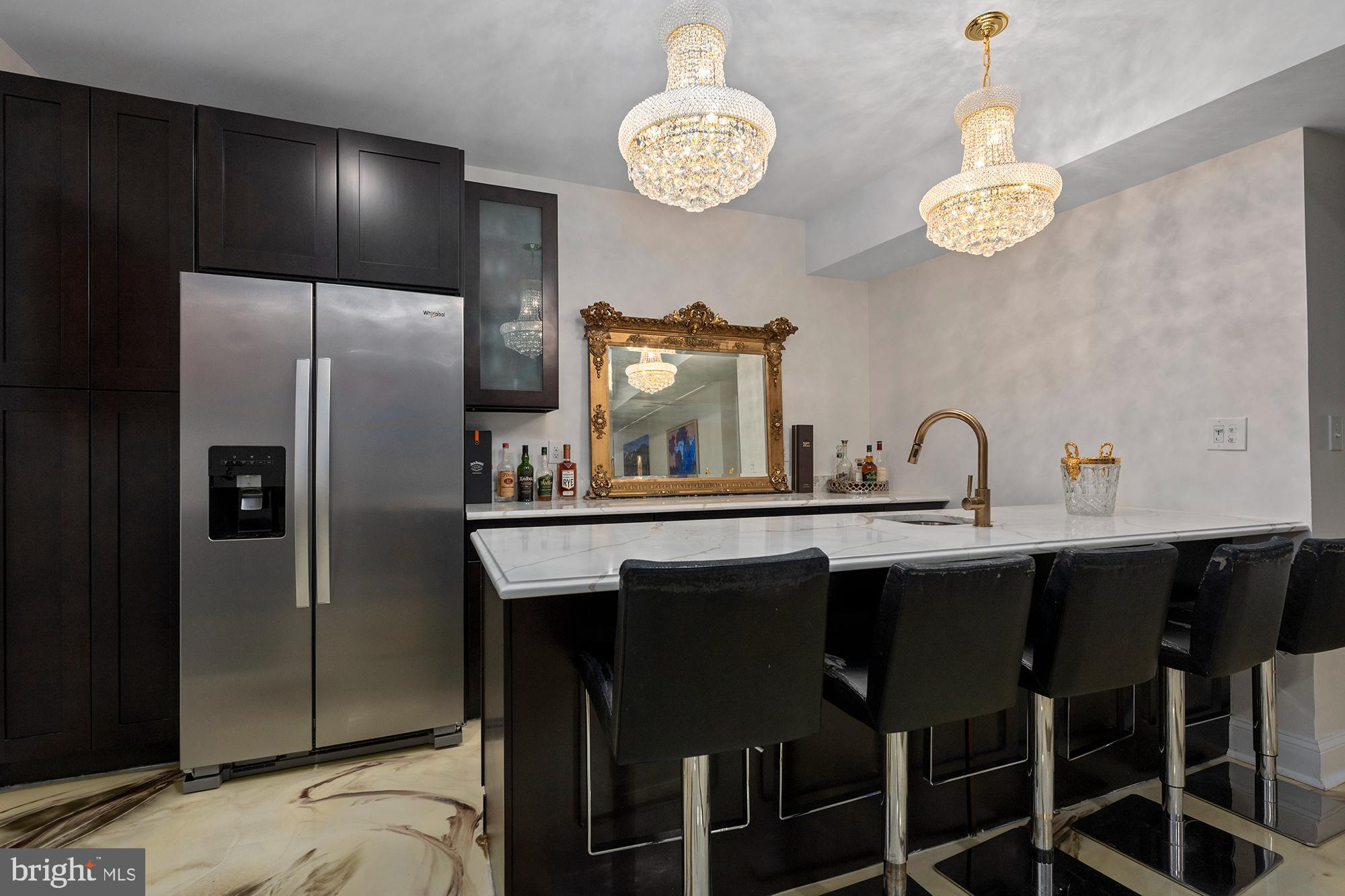 CAVES VALLEY - Residential