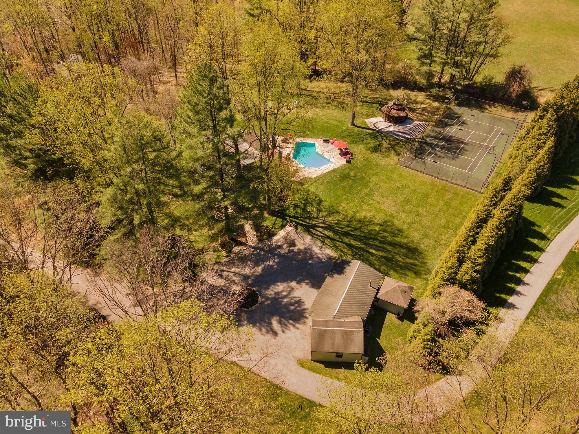 CAVES VALLEY - Residential